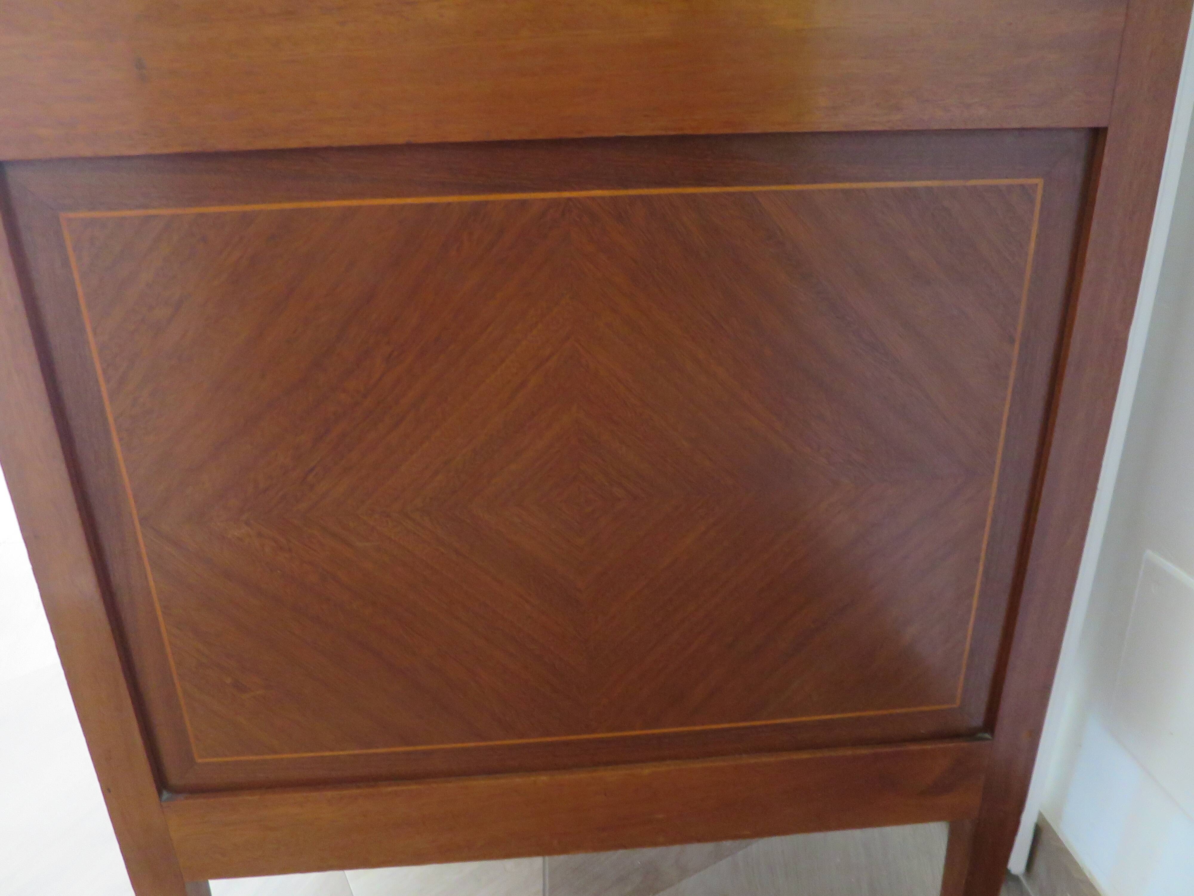 Buffet, bonnetière style Directoire