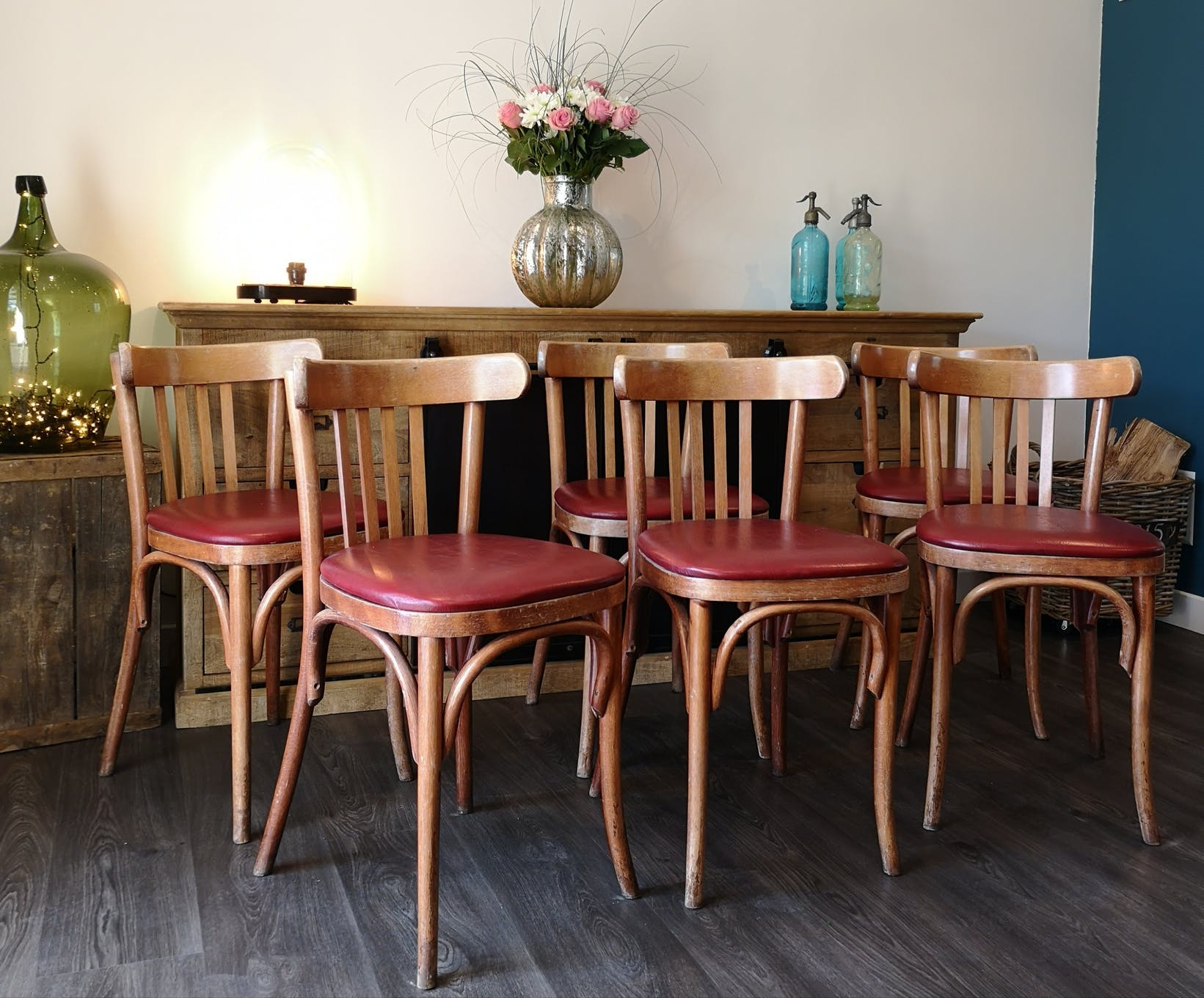 Set of 6 bistro chairs