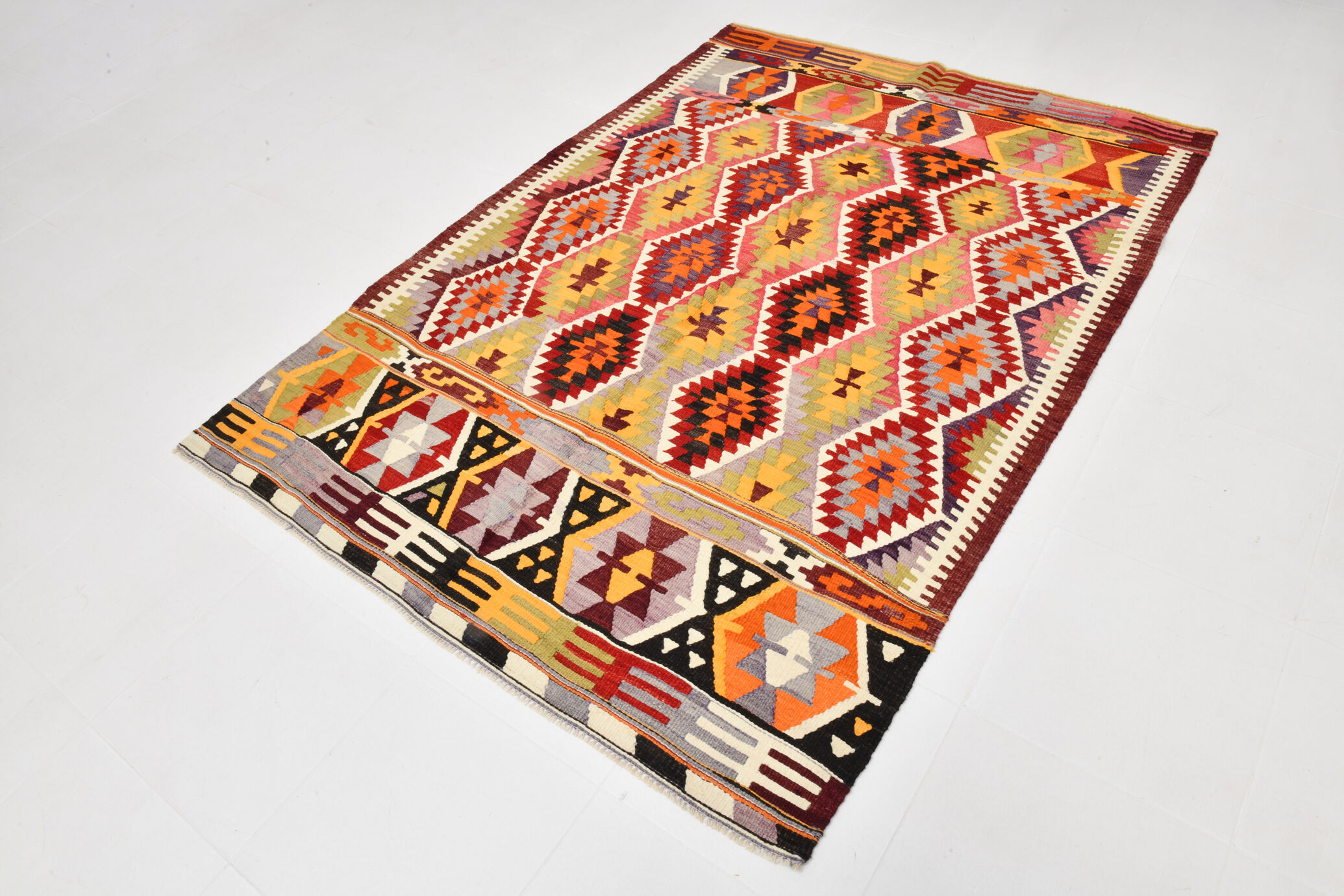 5x7 bold colorful kilim rug, 155x220cm