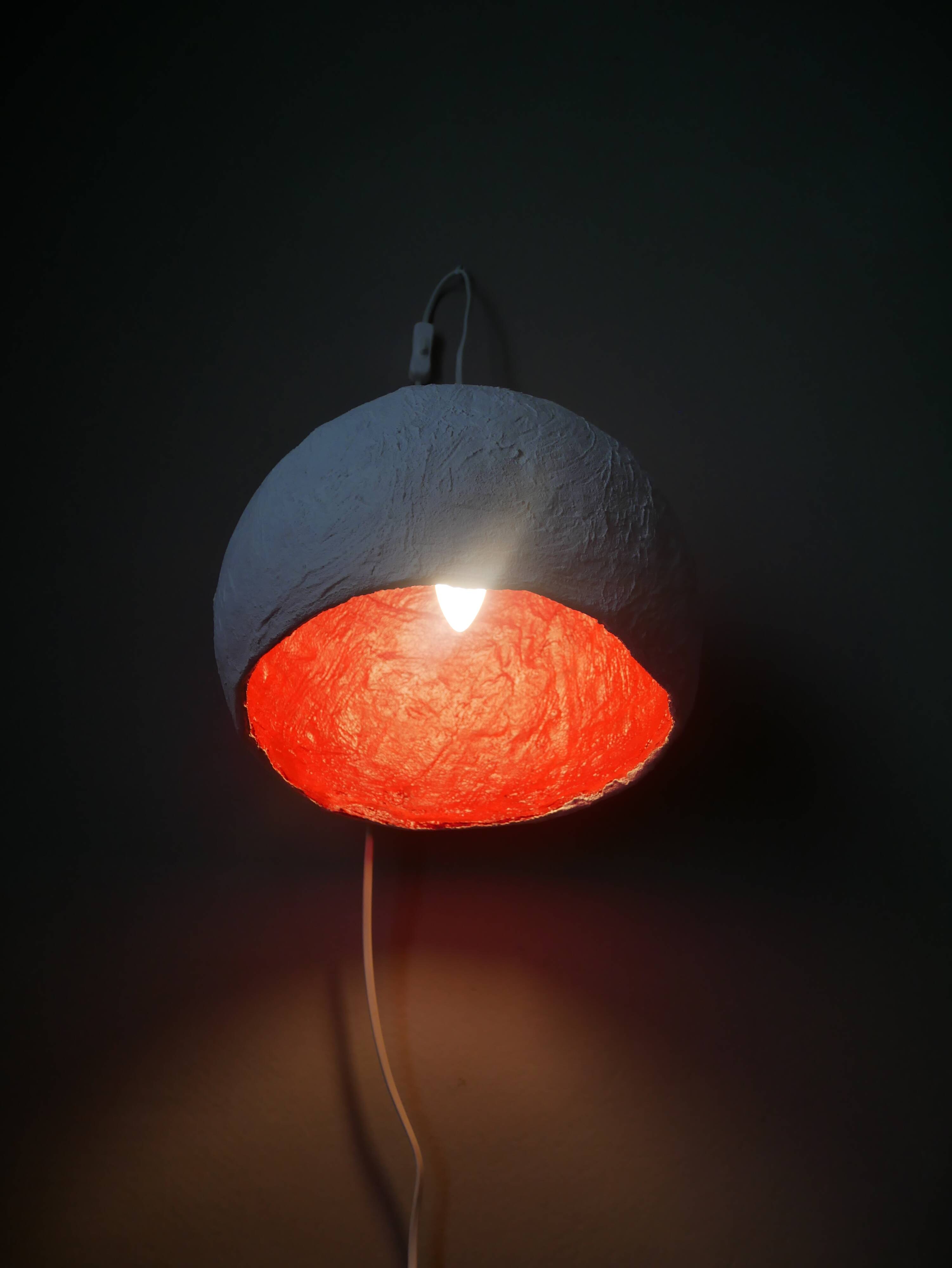Handmade sphere lamp space age papier-mâché table lamp vintage design 70s contemporary
