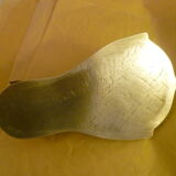 Mail clip paper "hand" in old bronze