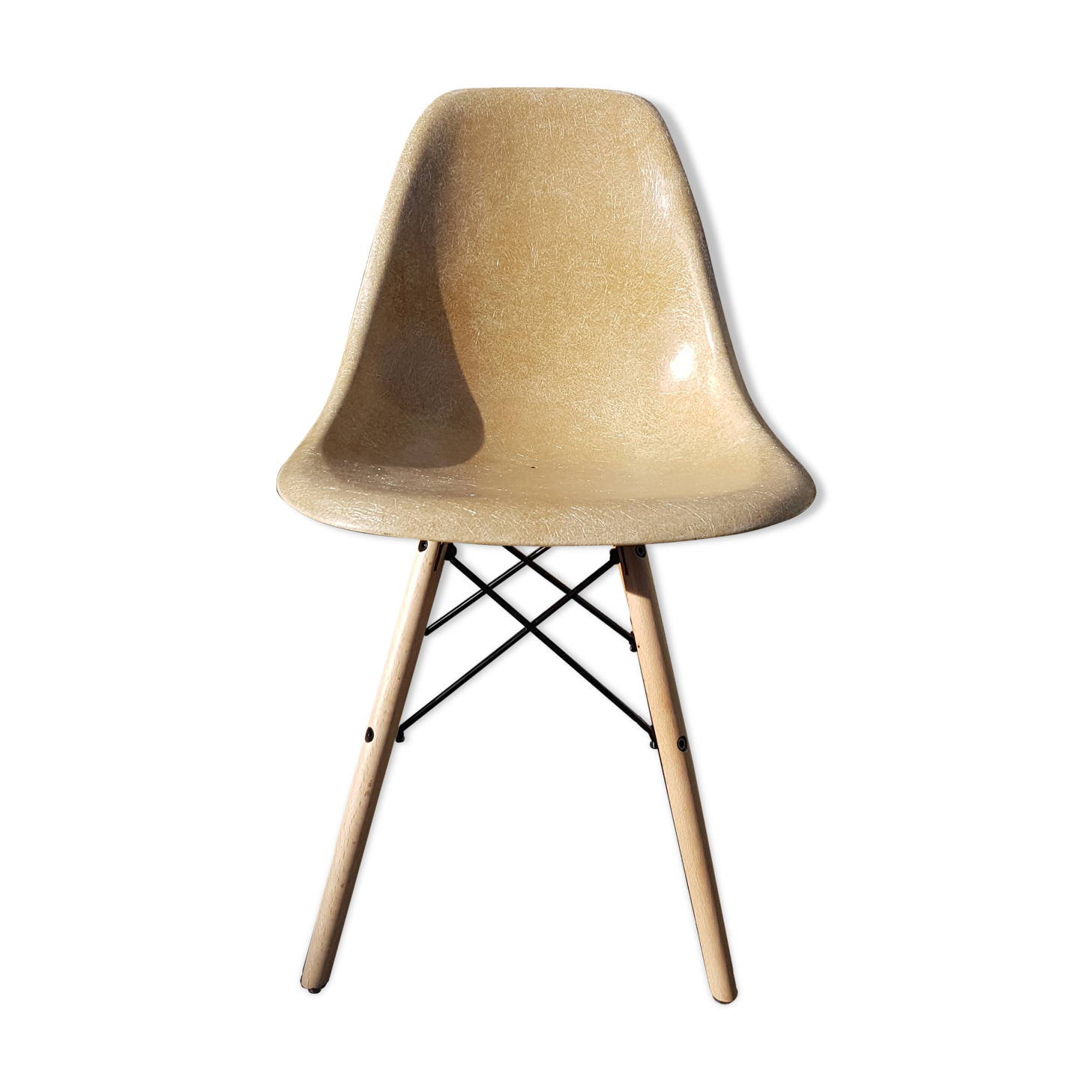 Chaise DSW ochre light par Charles et Ray Eames pour Herman Miller