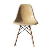 Dsw chair by Charles and Ray Eames for Herman Miller