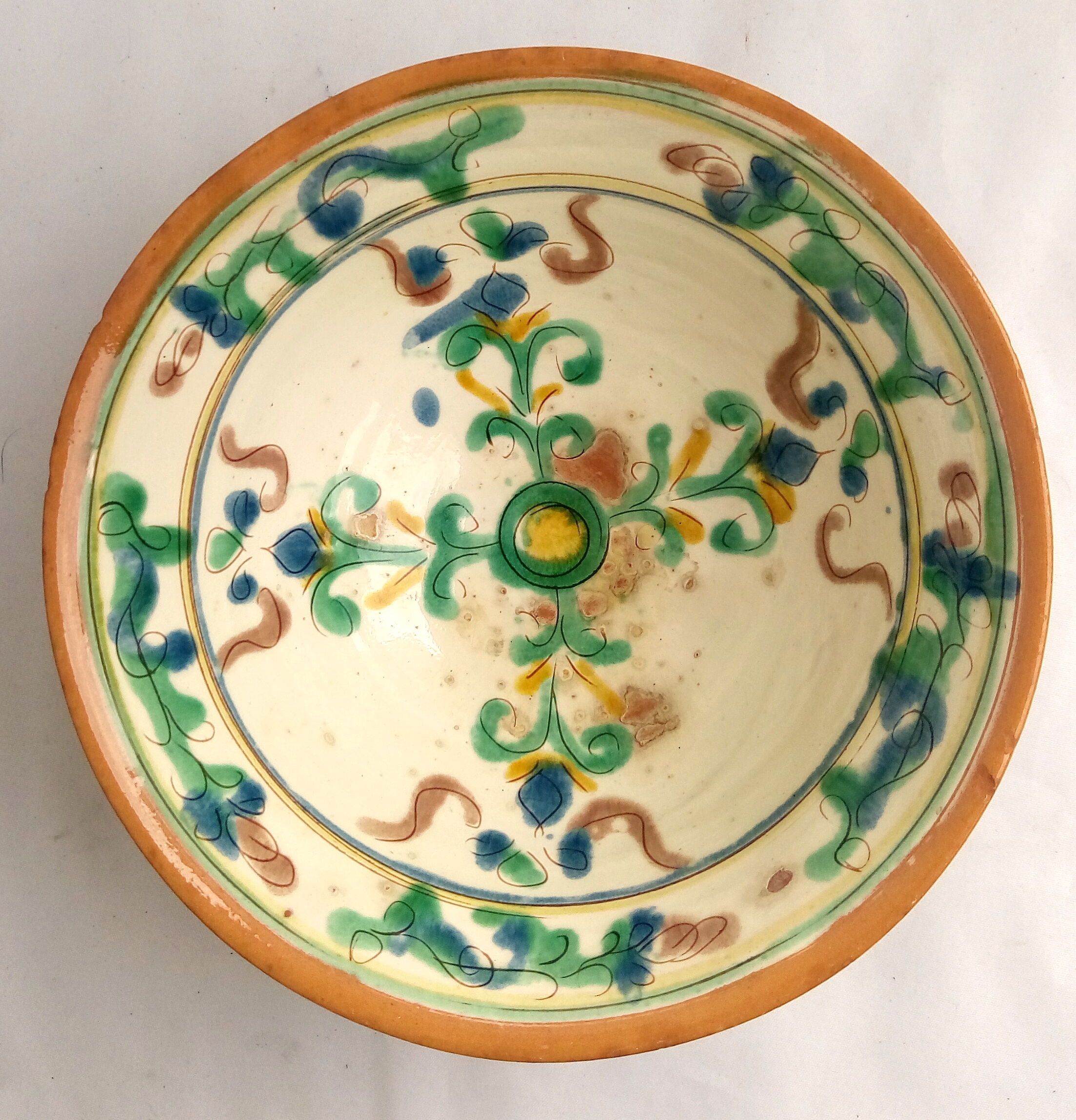 Xxl bowl with mediterranean motifs