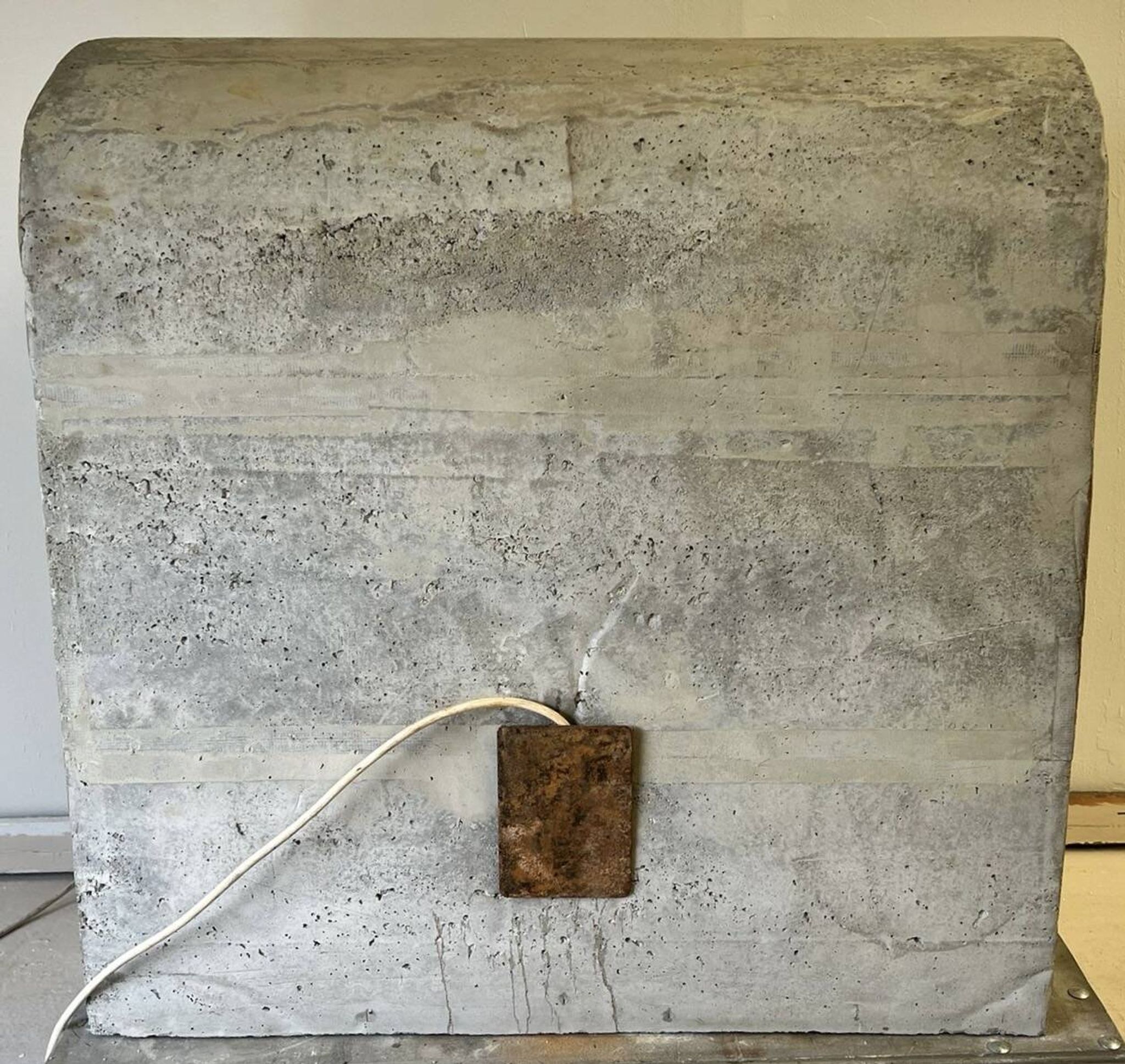 Concrete floor lamp "Borne" by Le Corbusier