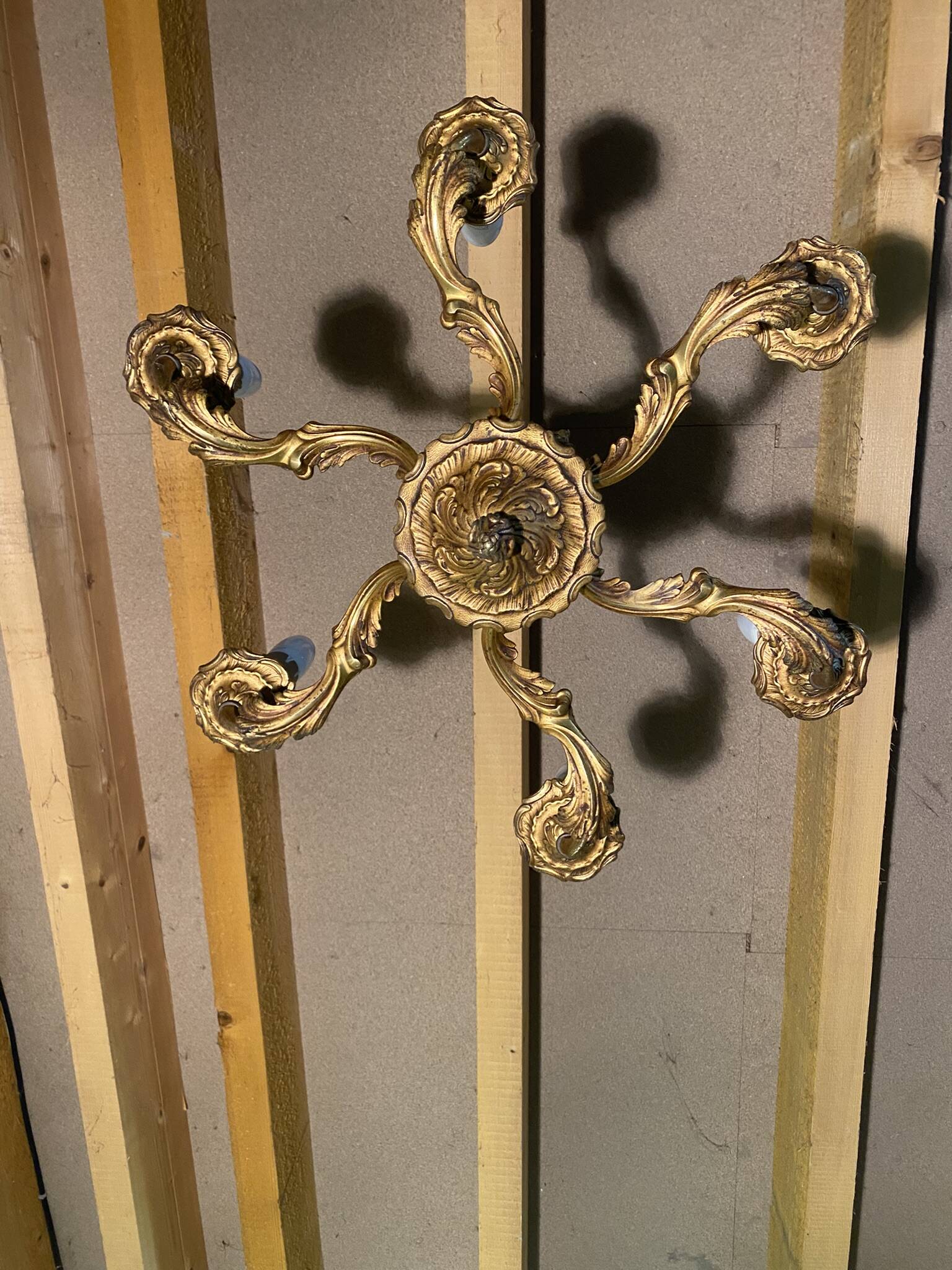 Vintage 6-Light Gold Brass Chandelier - Classic Style