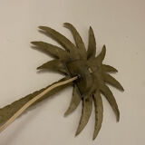 Hollywood Regency wall lamp in palm shape, in gold alloy brass type, from the 60s 70s.