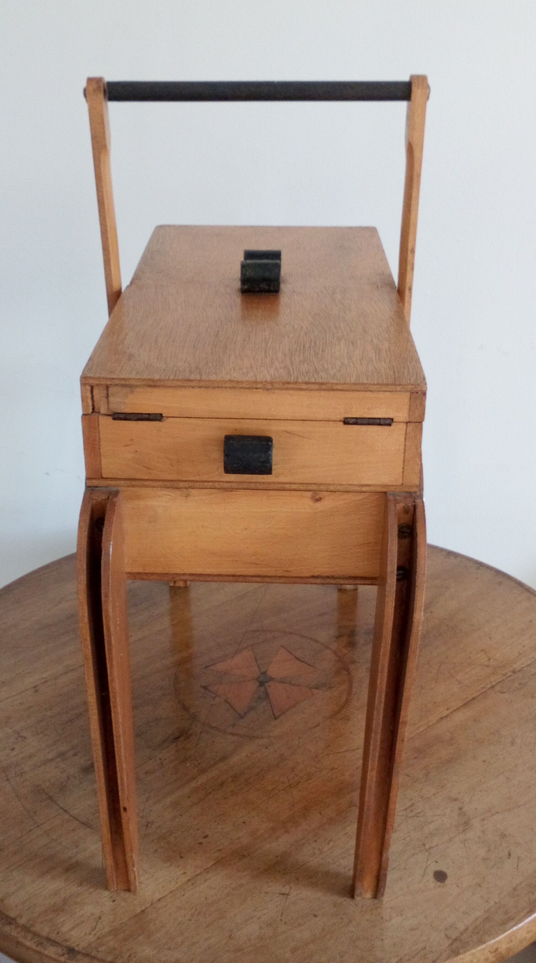 Small worker years 50/60