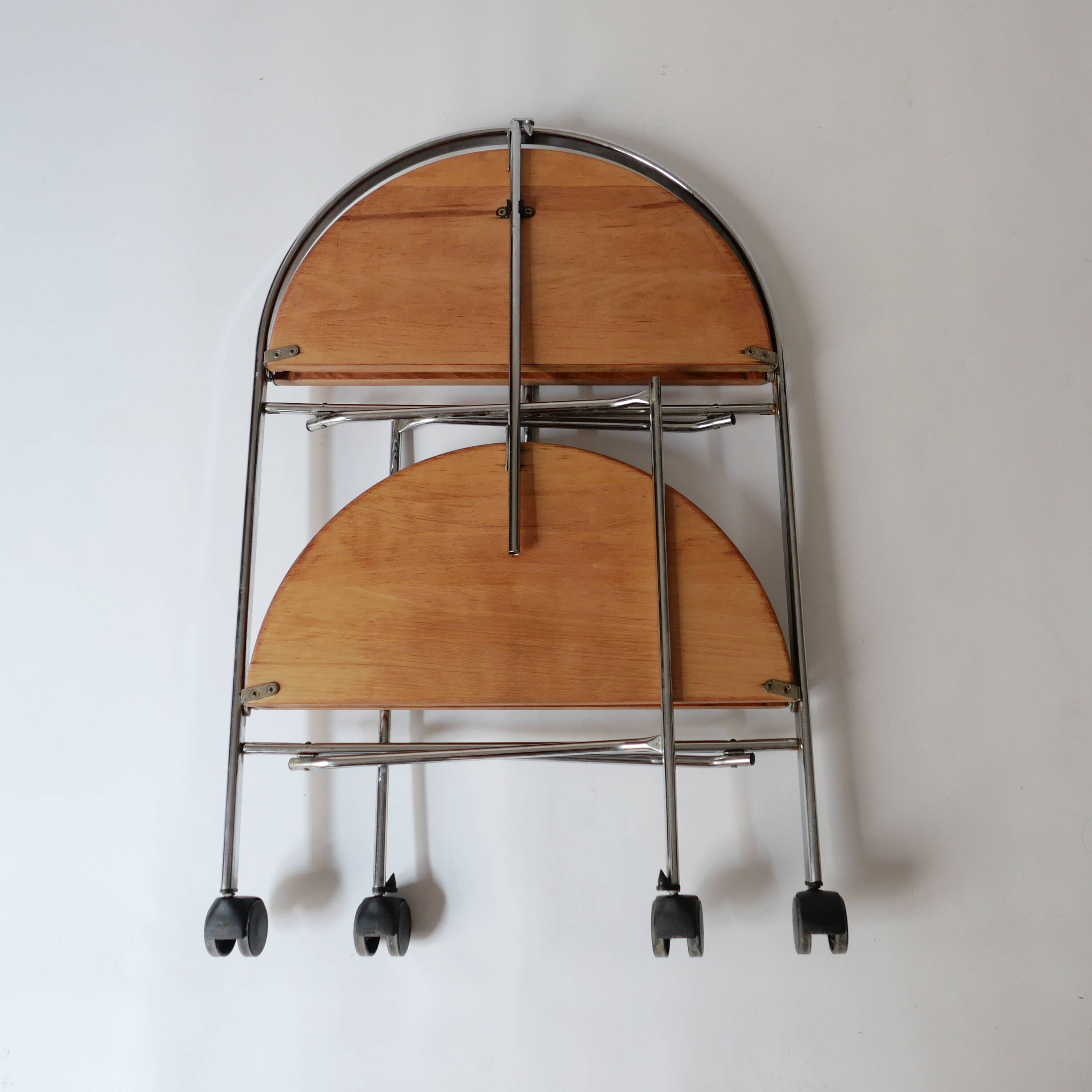 Foldable wooden rolling dessert trolley