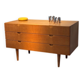 Commode scandinave vintage en chêne doré "Ebba"
