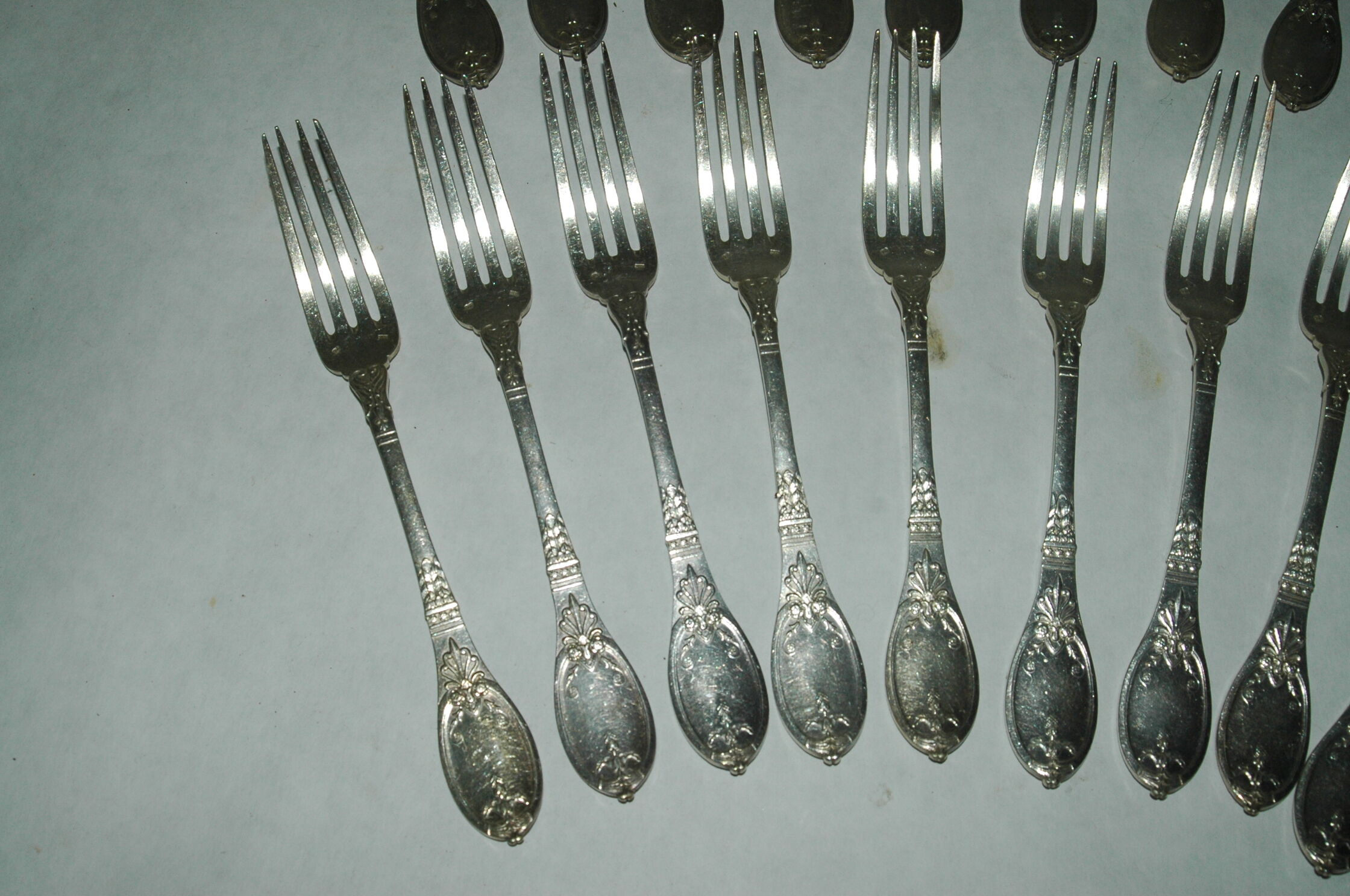 Silver metal cutlery