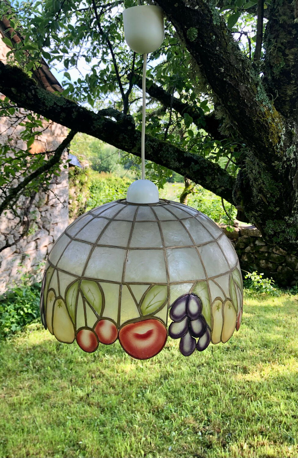 Mother-of-pearl chandelier fruit decoration