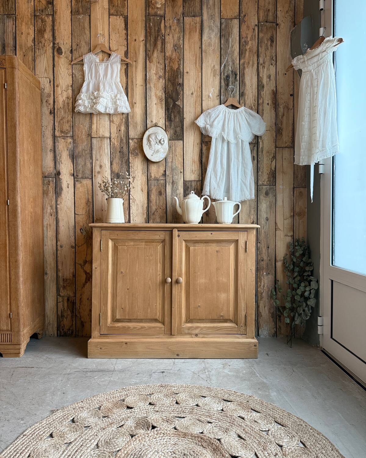 Parisian pine sideboard (renovated)