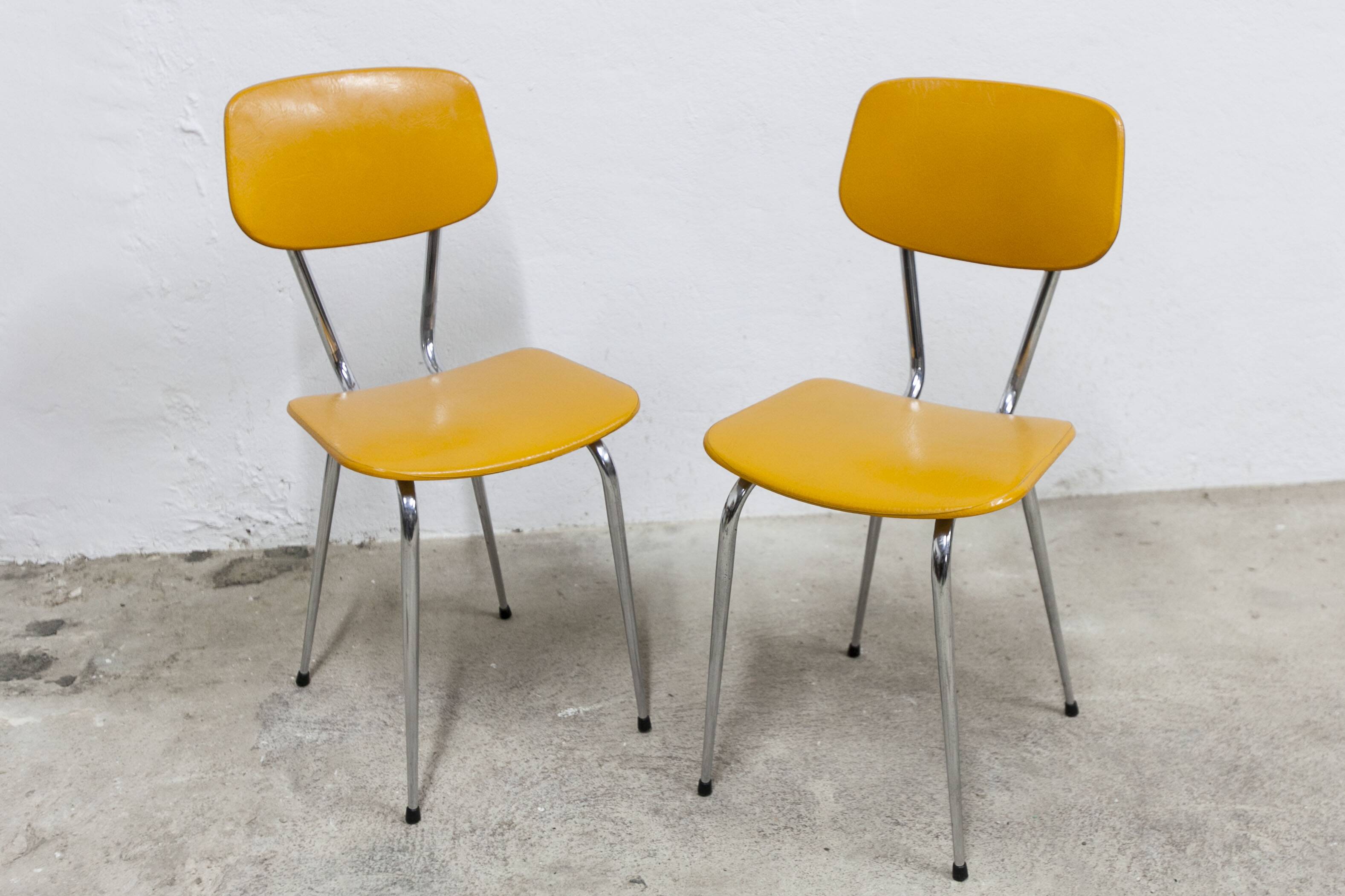 Pair of mustard-colored 70s welded Skai chairs