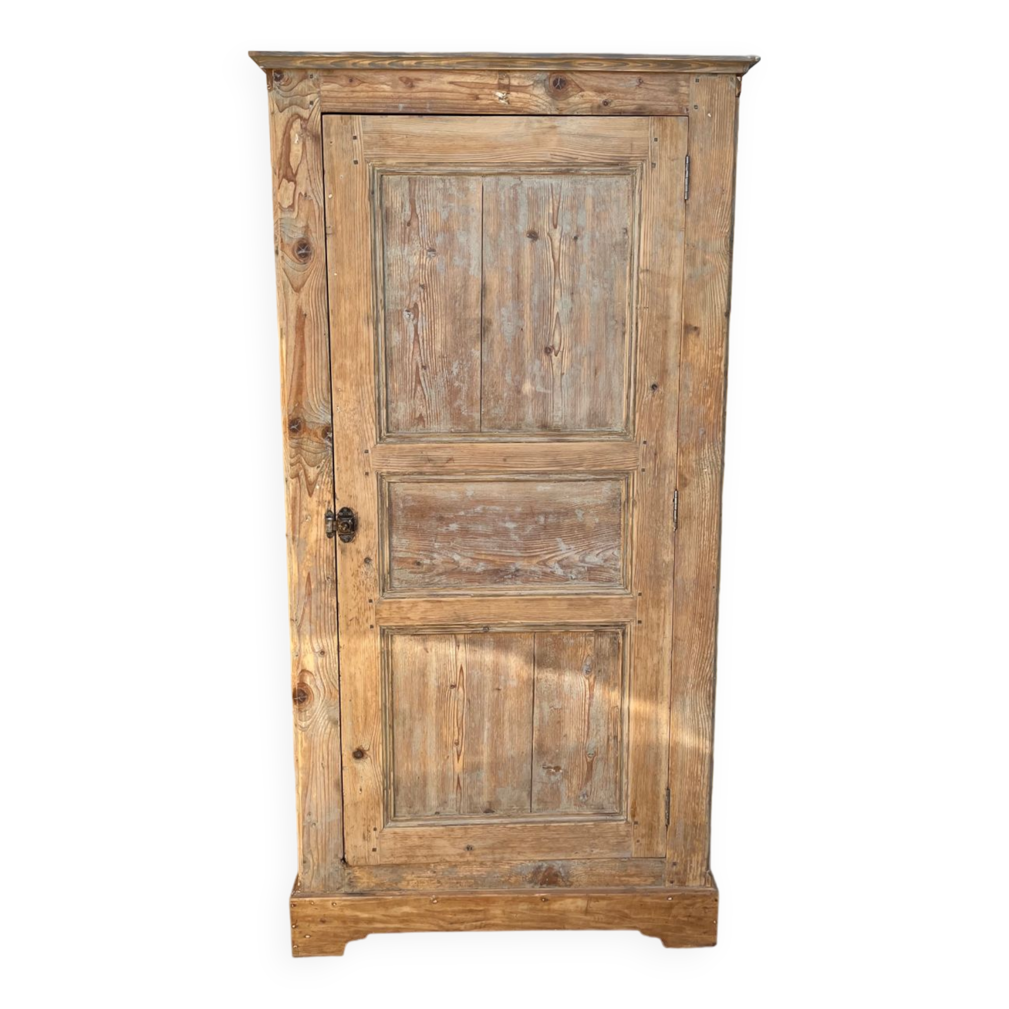 Parisian wardrobe/hosiery