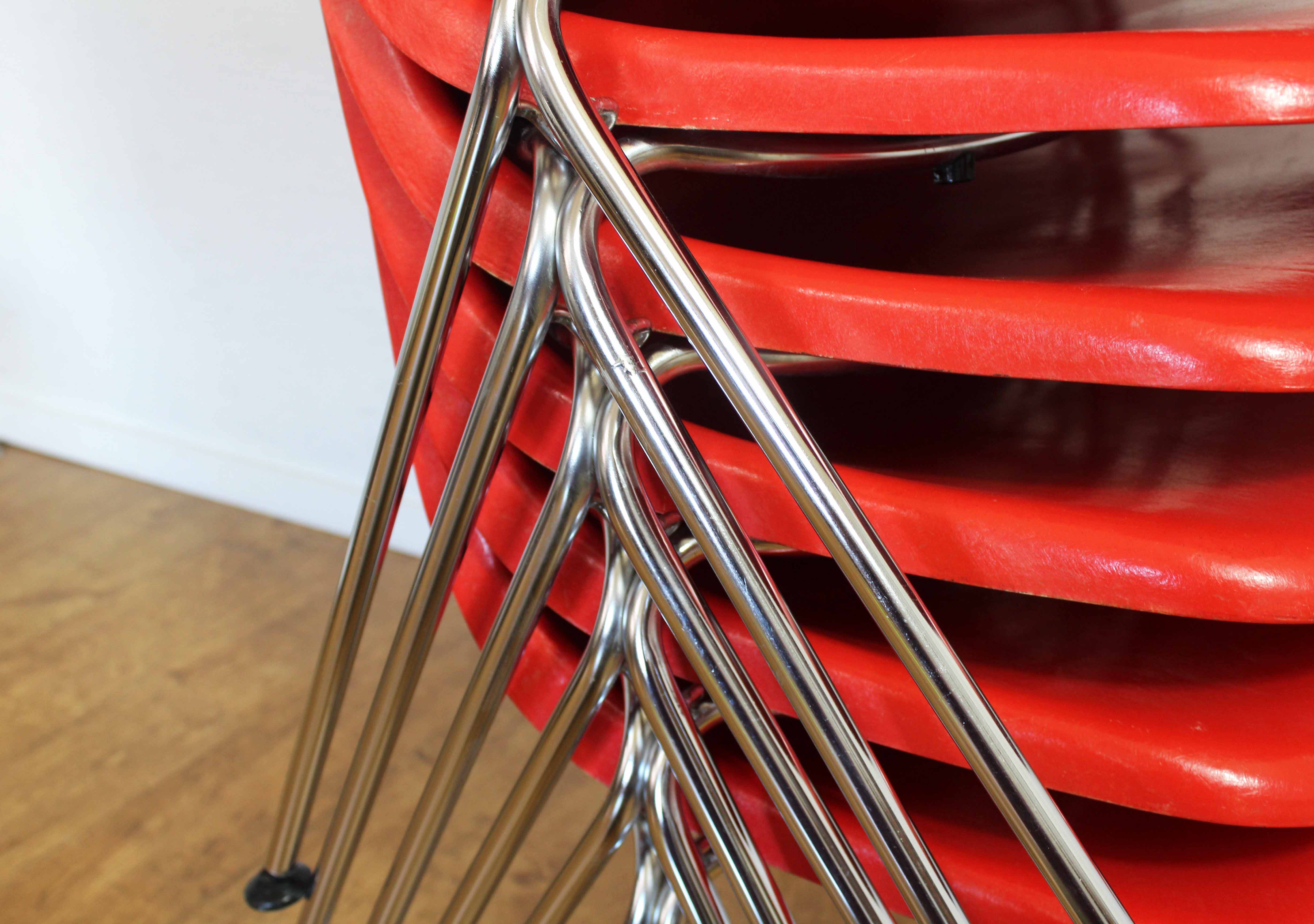 Stella fiberglass chair