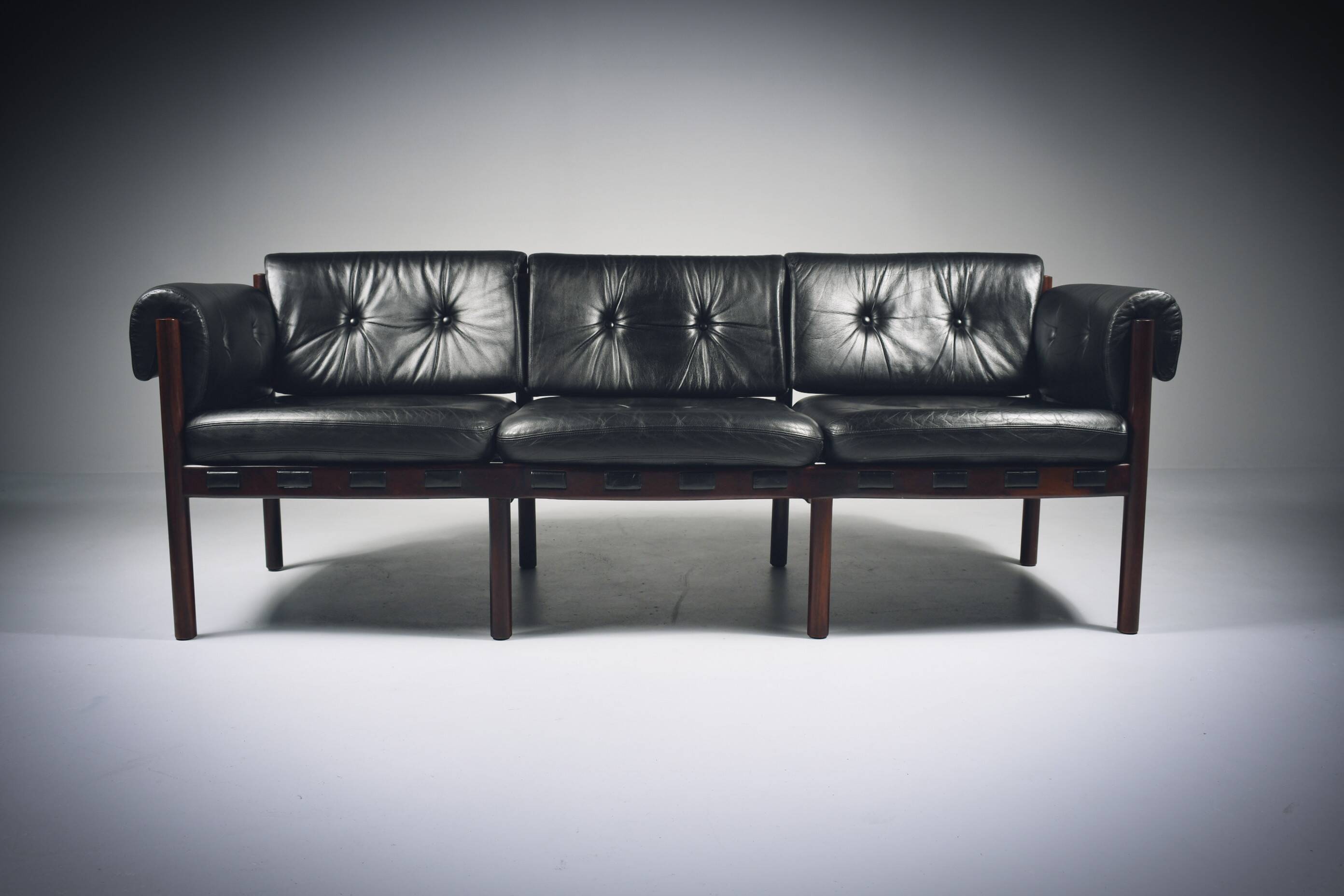 925 sofa by Arne Norell for Coja