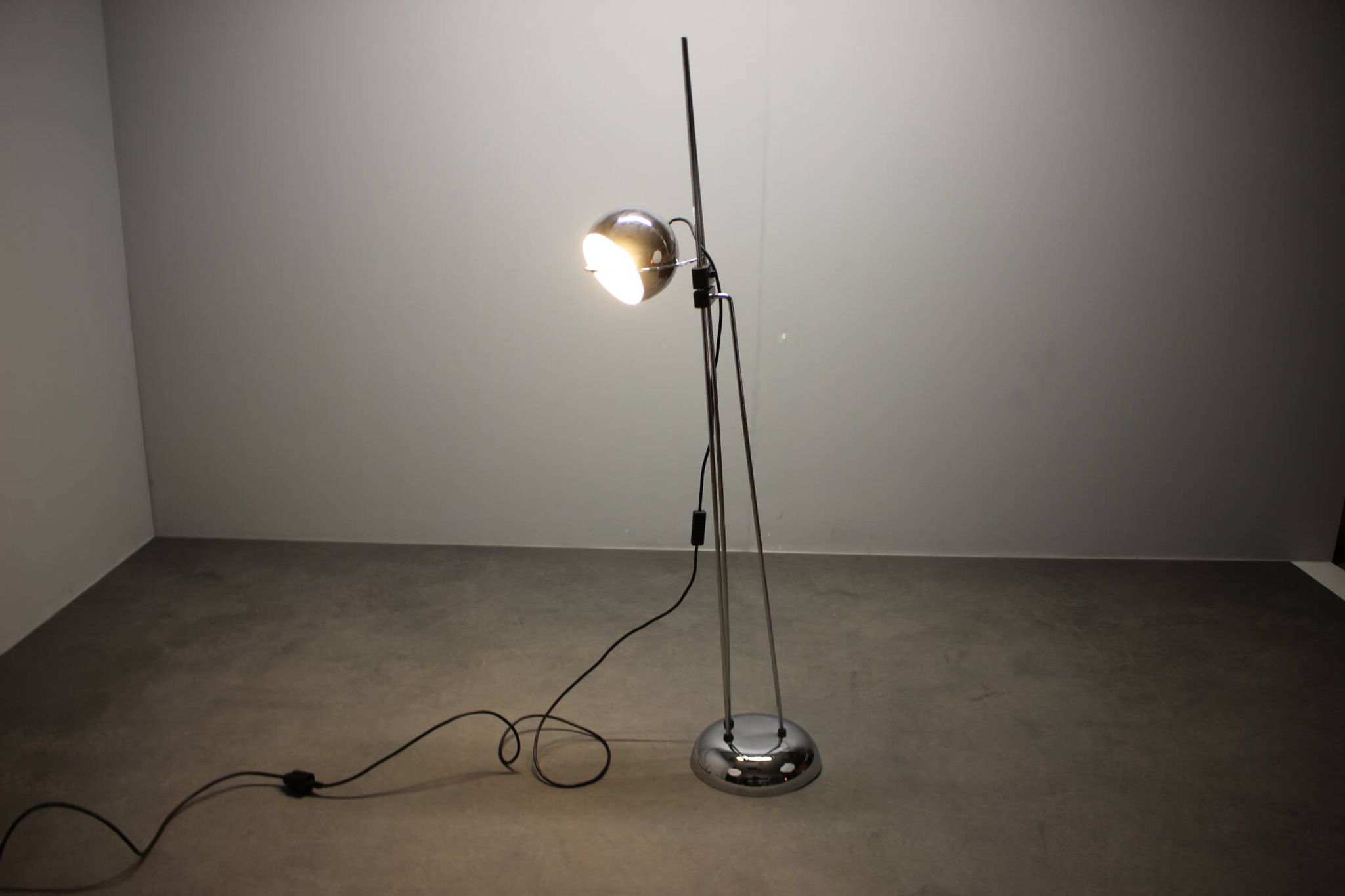 Adjustable Italian chrome floor lamp Space Age, 1960s