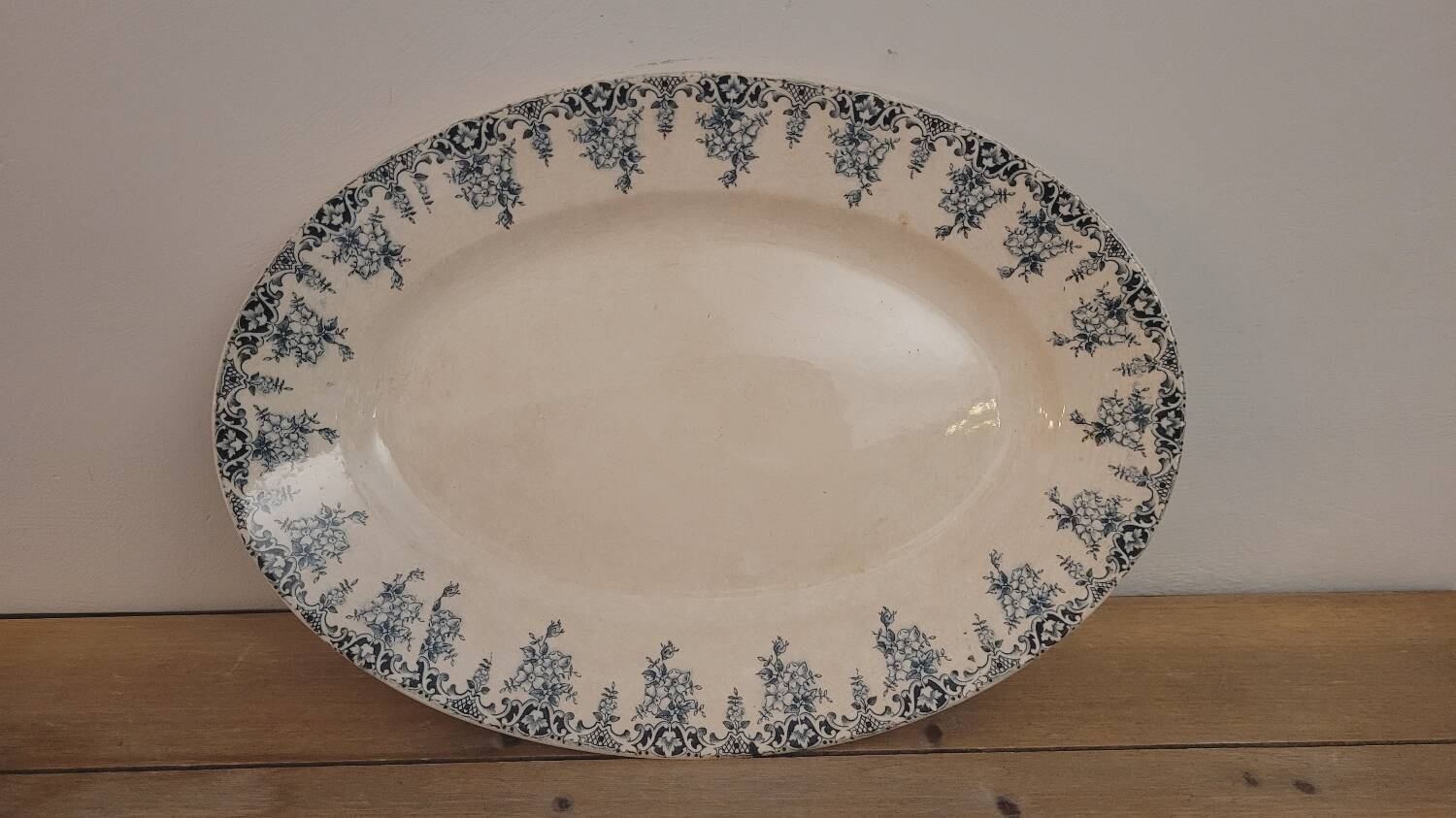 Oval iron earth dish late 19th century