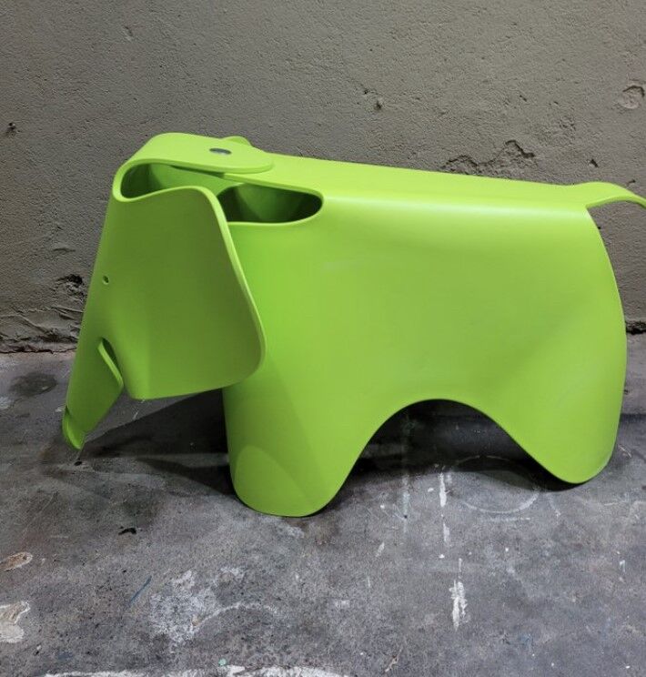 Chaise enfant Elephant de Charles & Ray Eames pour Vitra