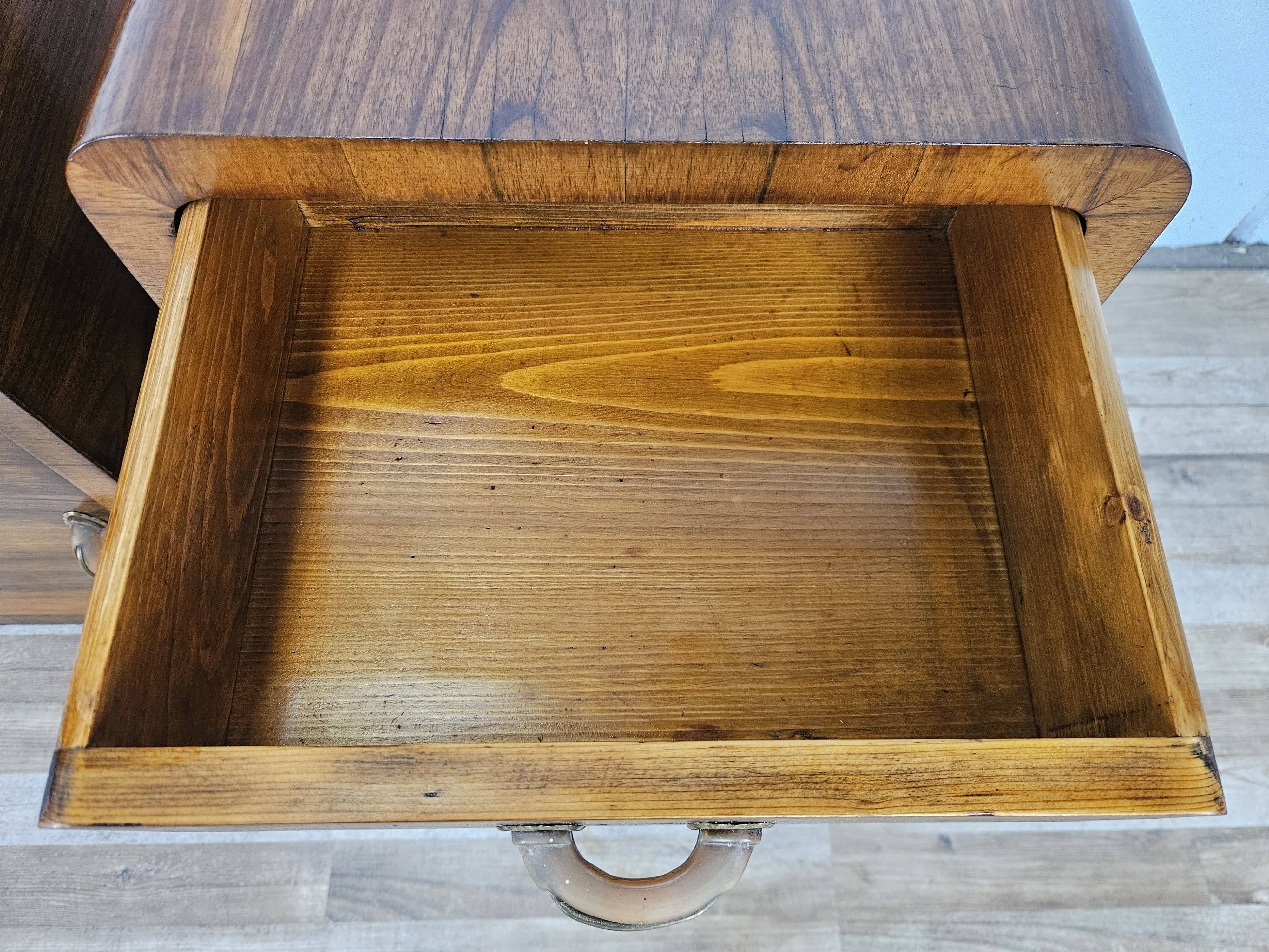 Art Decò walnut bedside tables with door and drawer