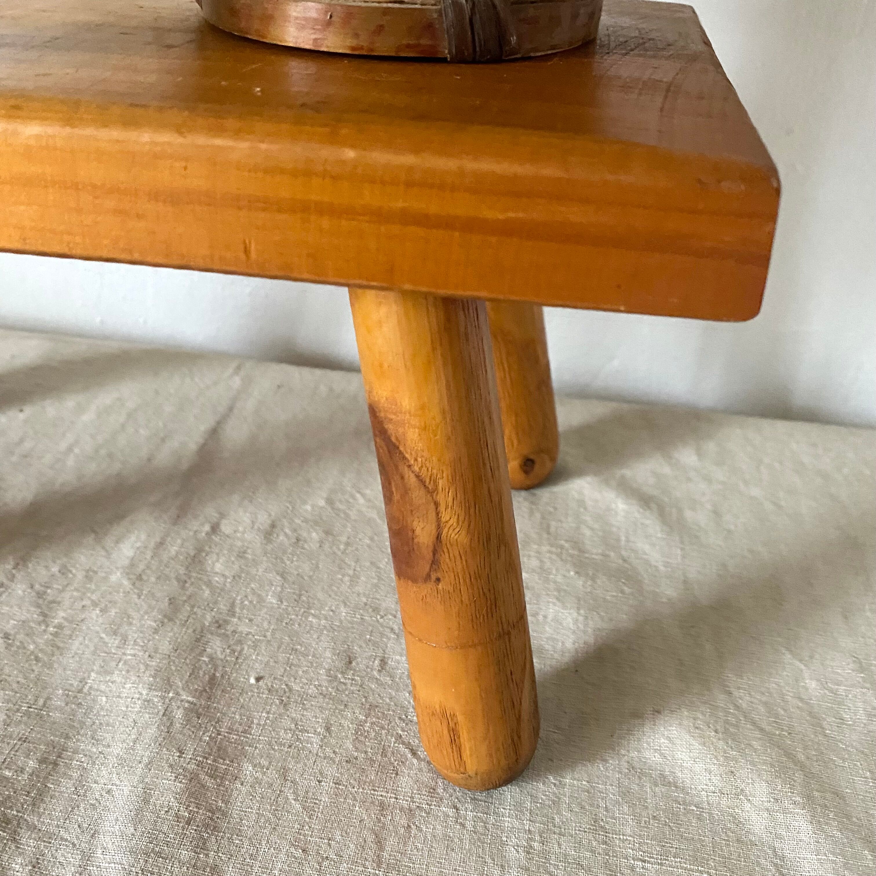 Tabouret bas ou porte plante