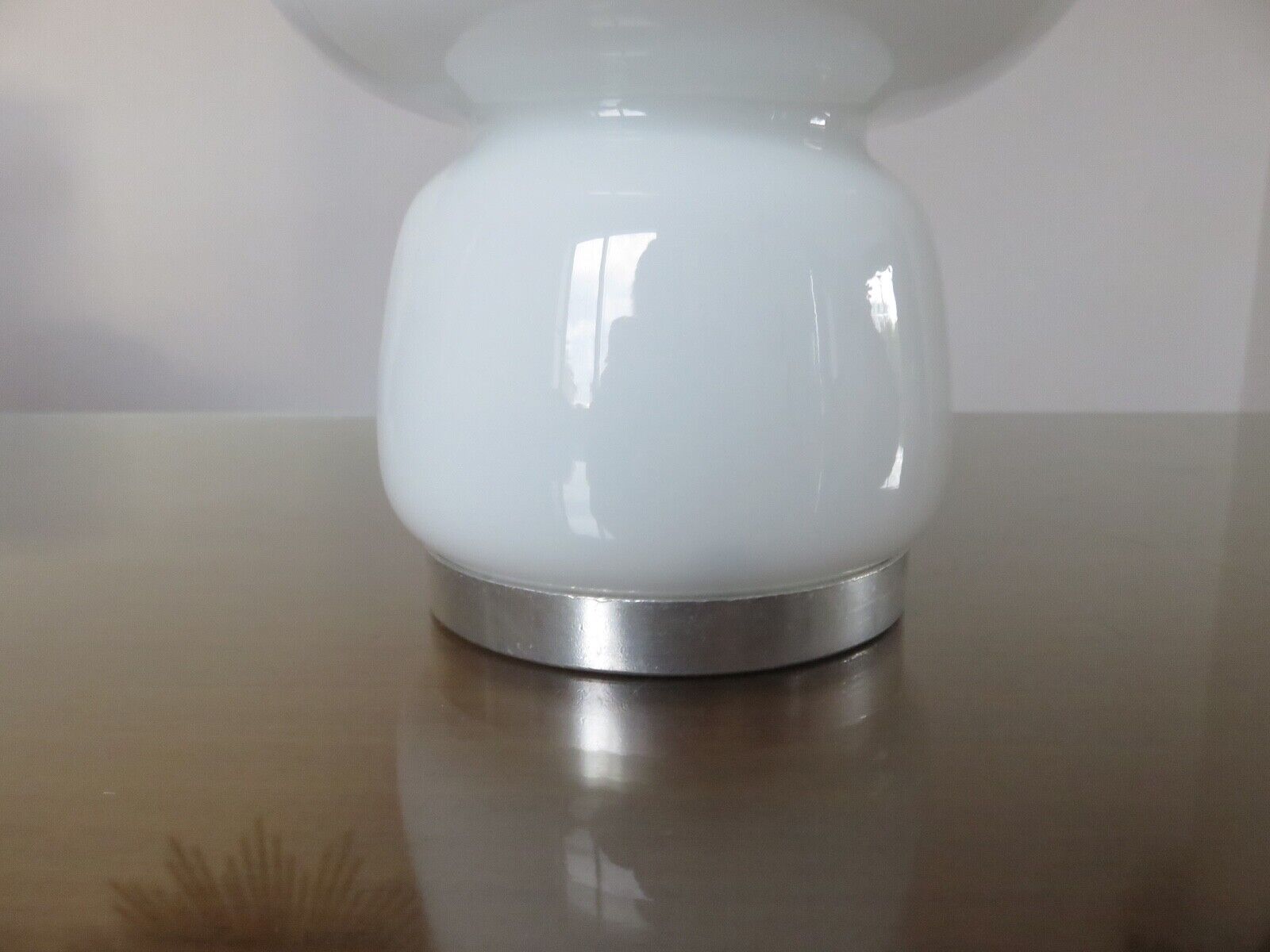Mushroom lamp in white opaline 70s