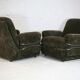Paire de fauteuils "Space Age", velours marron et acier, France, circa 1970.