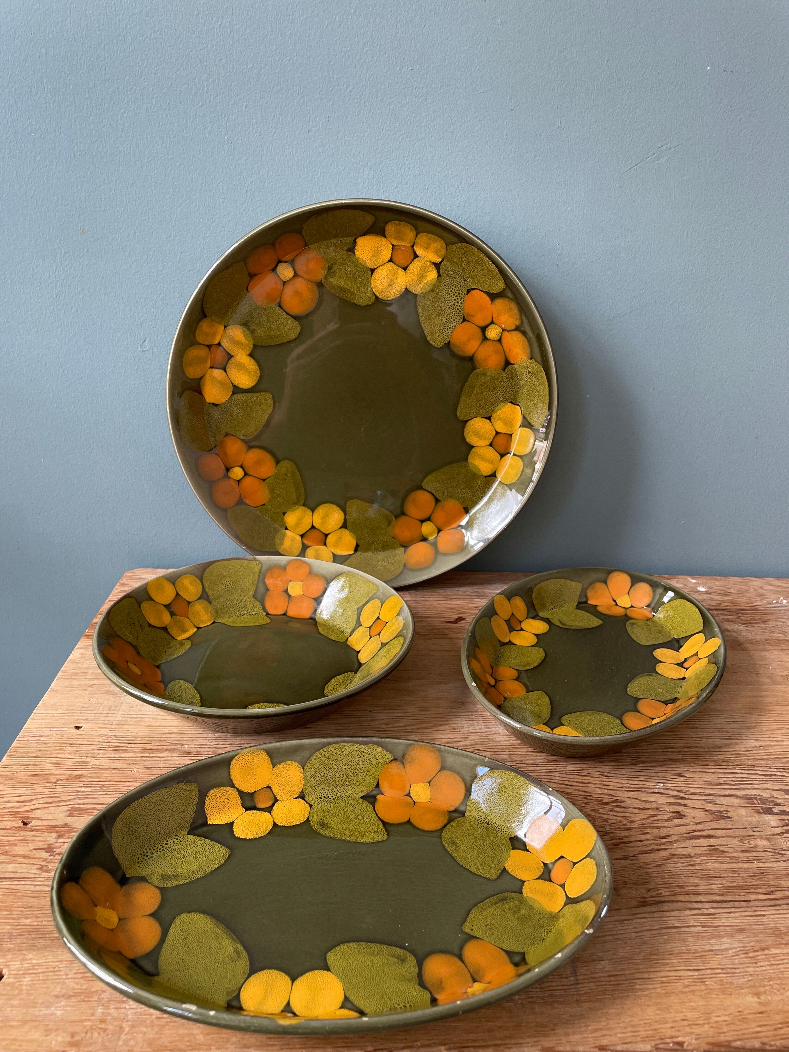 Lot de 4 plats vintage MBFA Pornic, modèle « Candice »