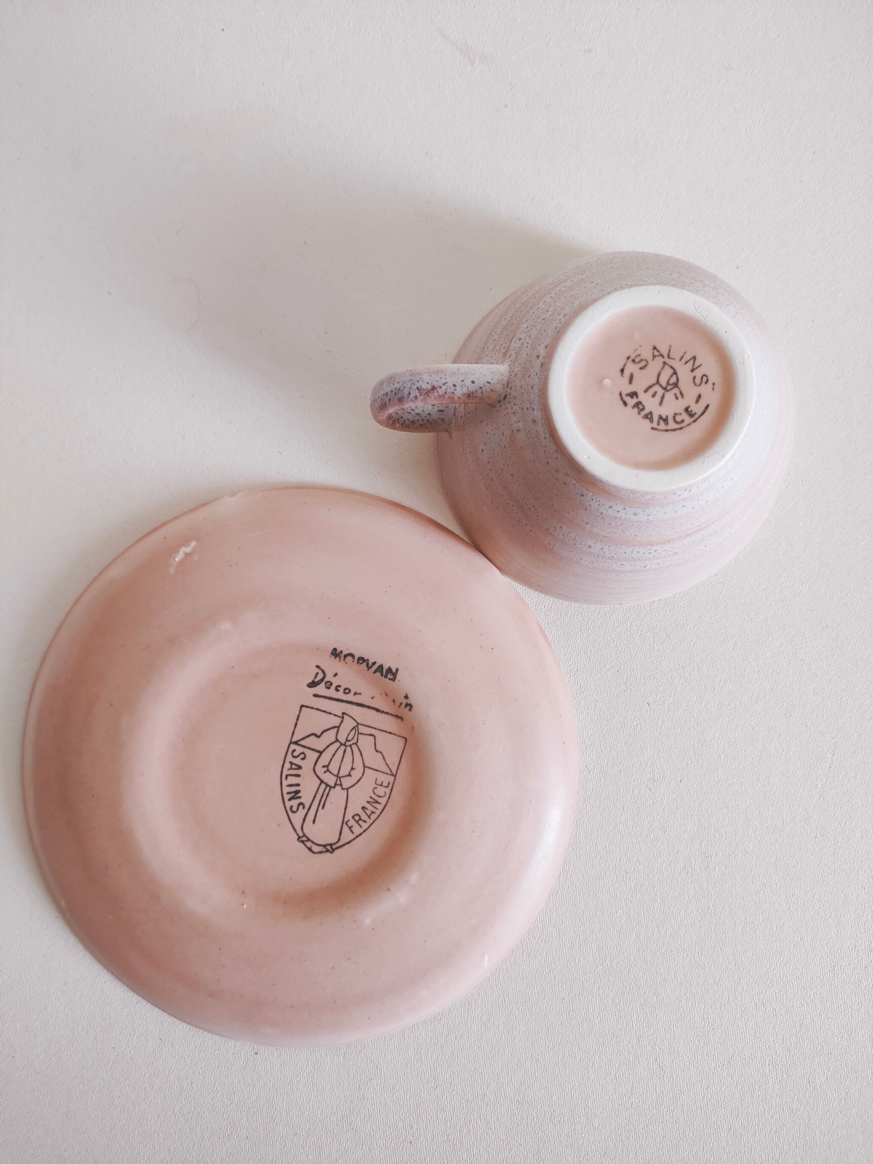 Set of 8 cups in pink sandstone