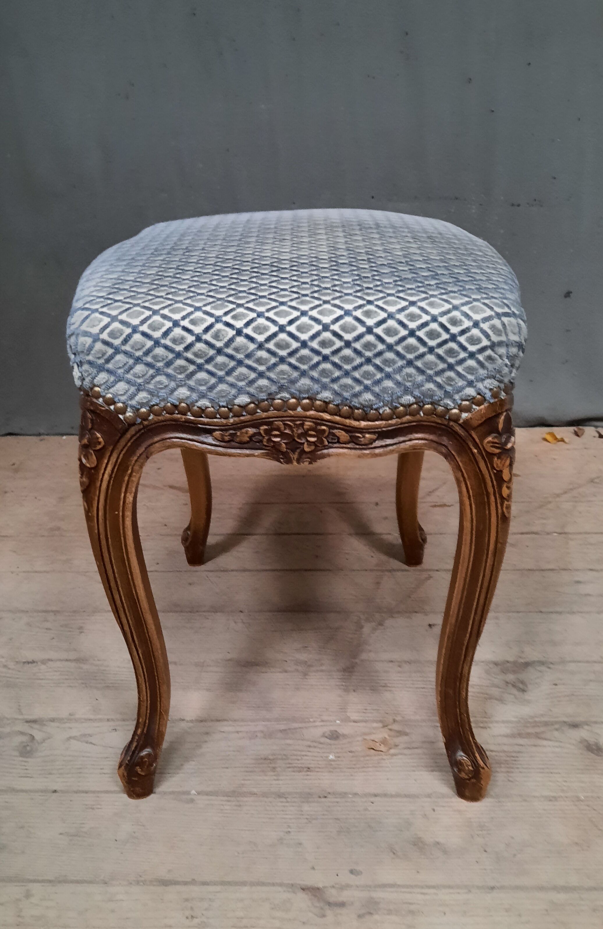 Louis XV style pouf velvet cover