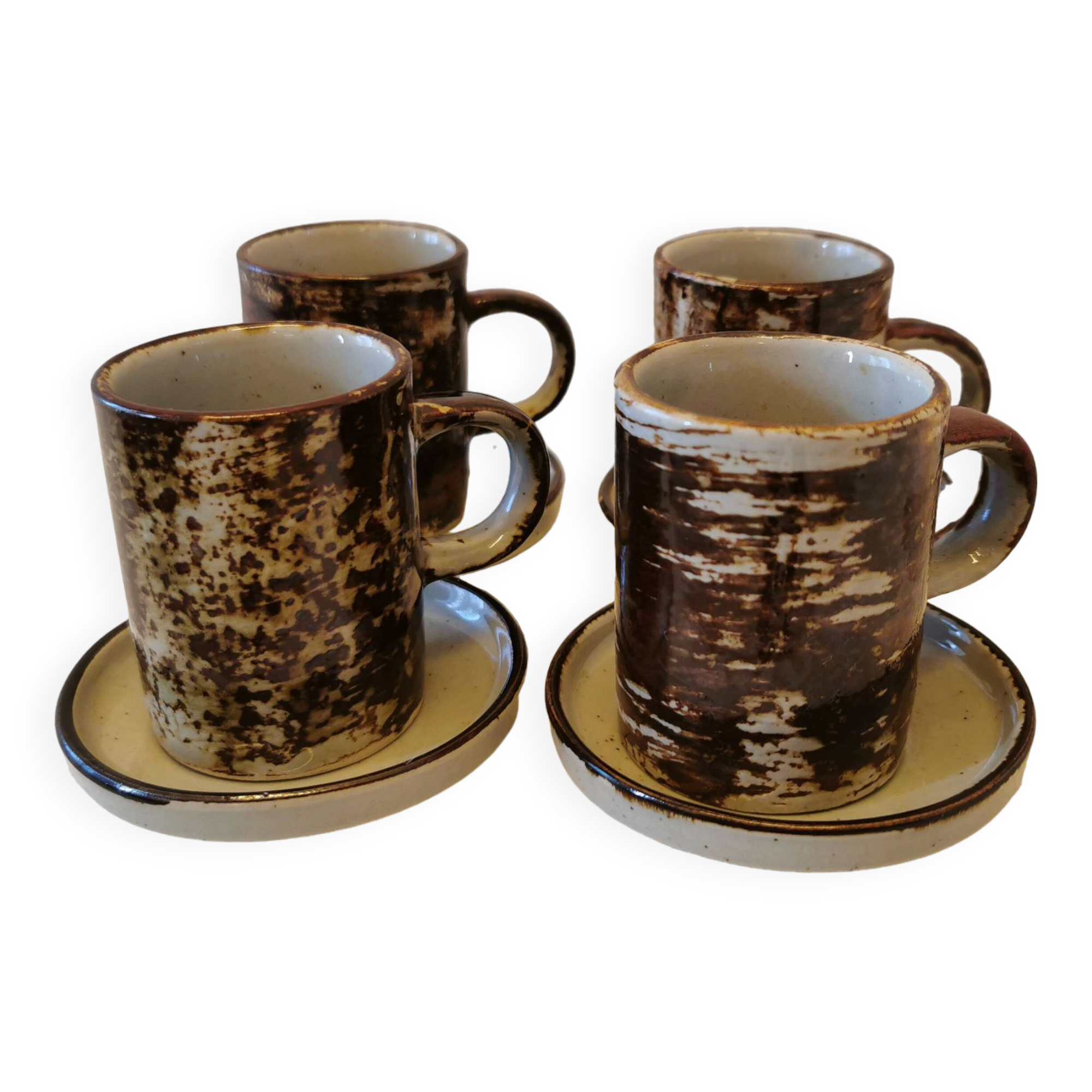 Set of 4 coffee cups and saucers