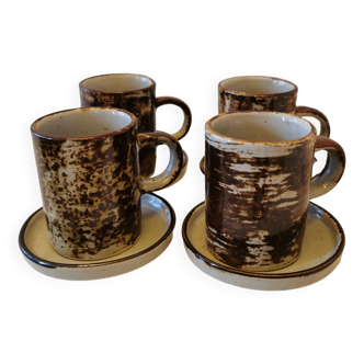 Set of 4 coffee cups and saucers