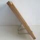 Cadre ancien bois clair, sculpté, vitré,pour sujet 204 x 234 mm