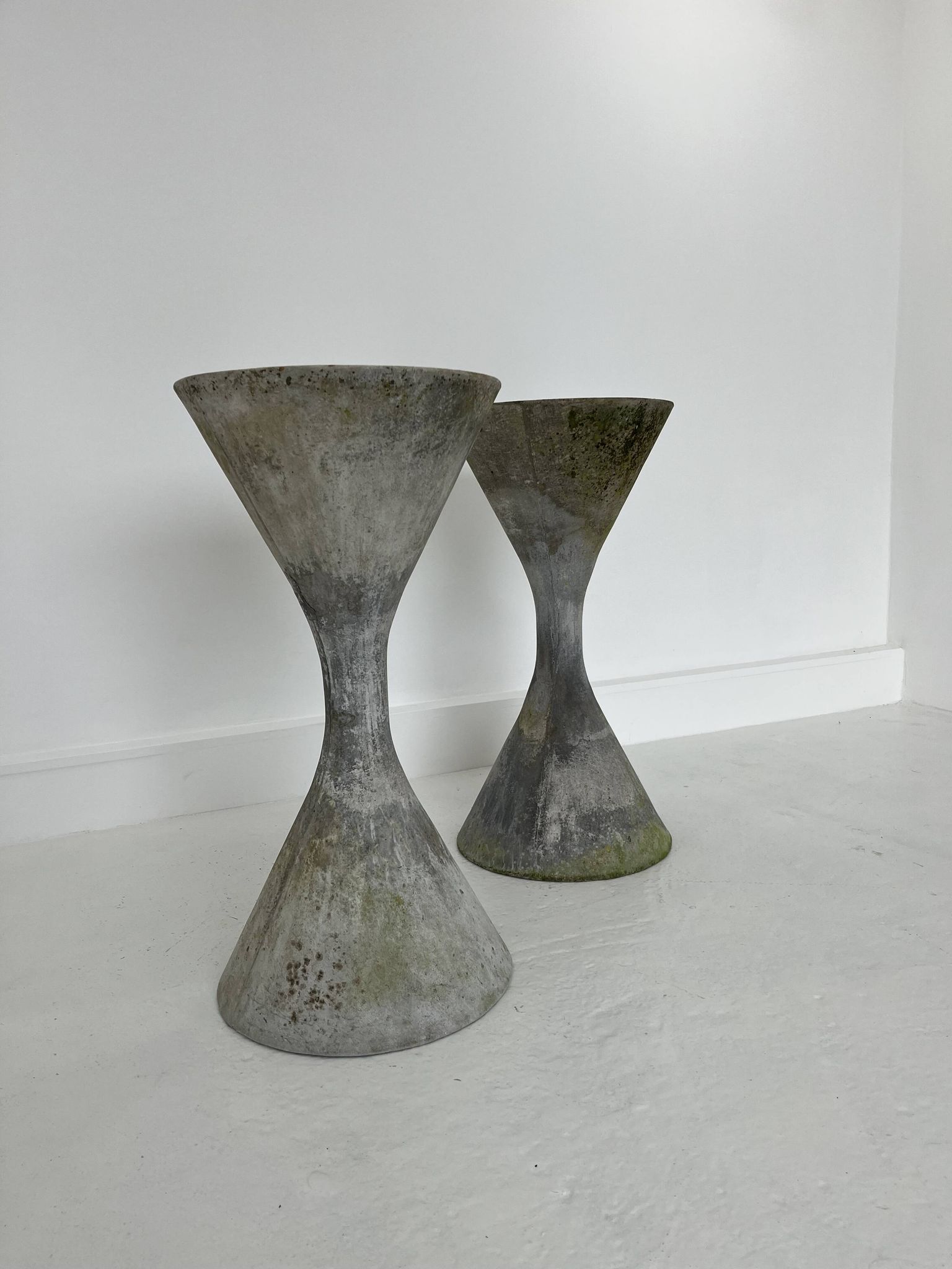 2 jardinières Anton Bee et W. Guhl édition Eternit, 1958