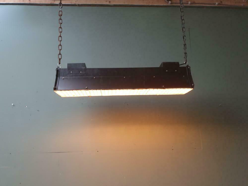Lampe de théâtre industrielle noire ADB
