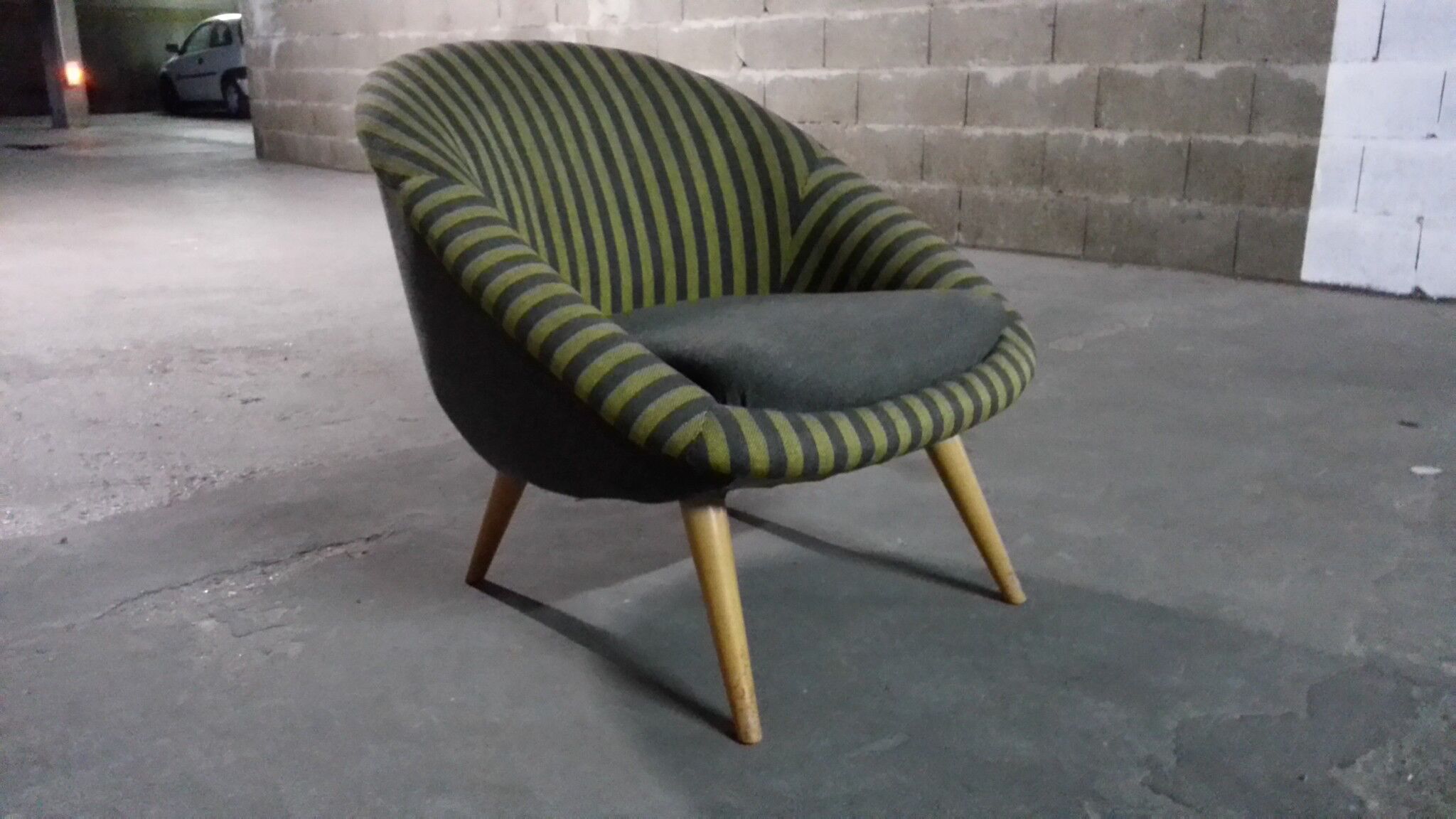 Fauteuil œuf  EGG années 50 style Jean Royere