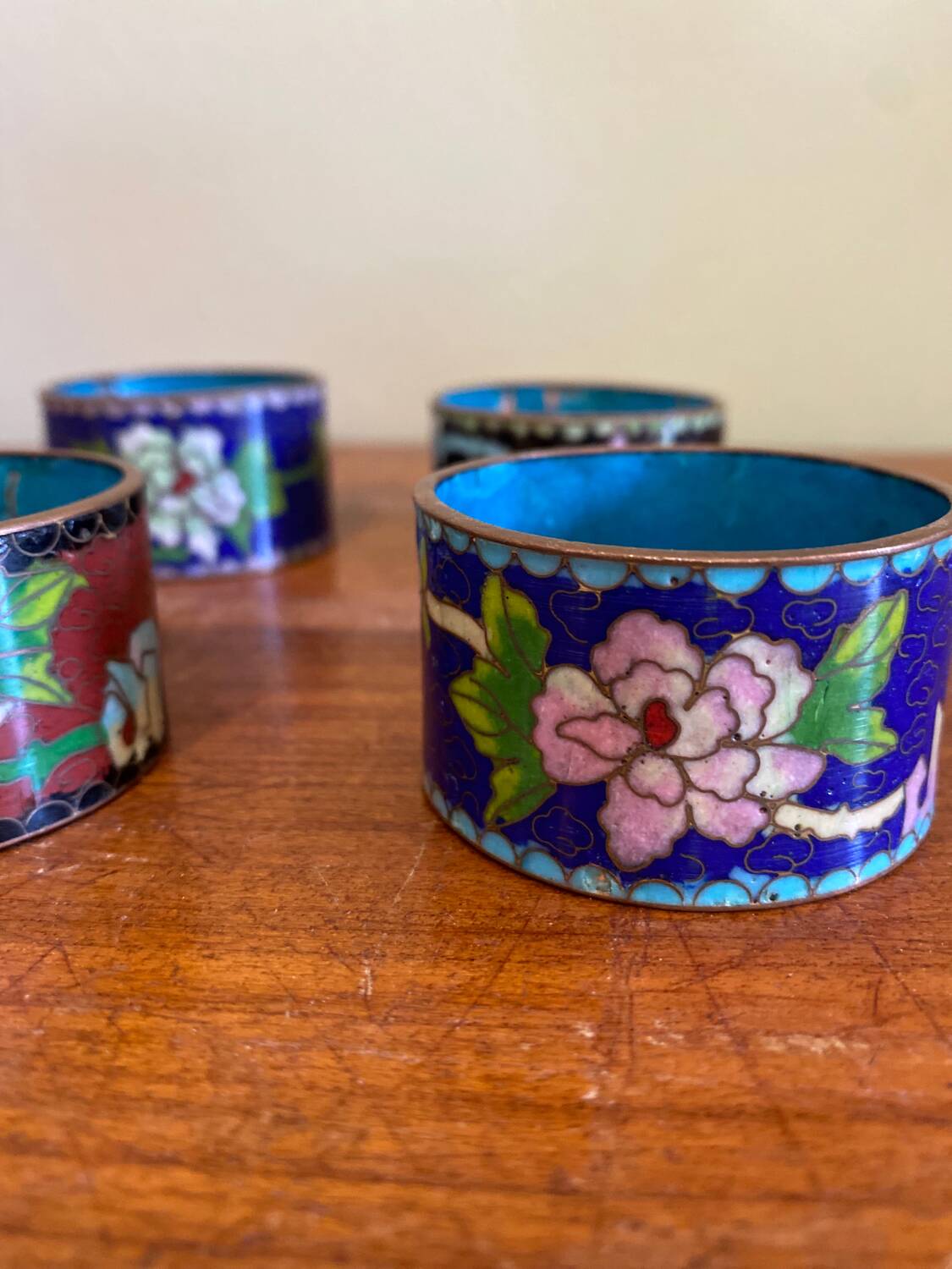 Decorated napkin rings