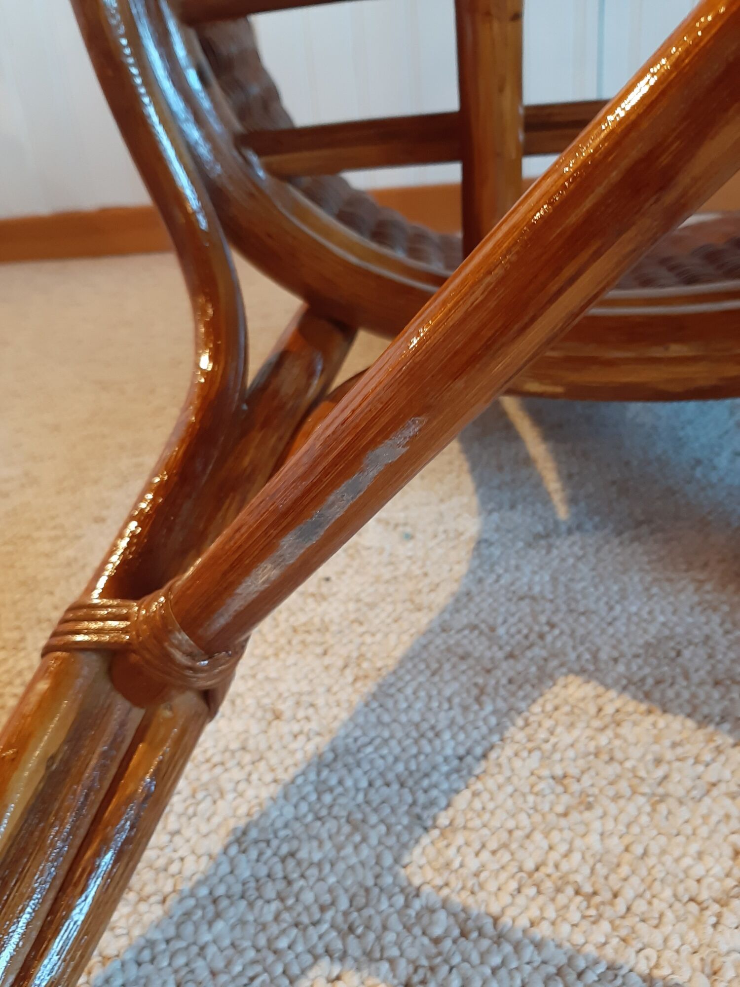 Set of 2 armchairs in adult varnished woven rattan