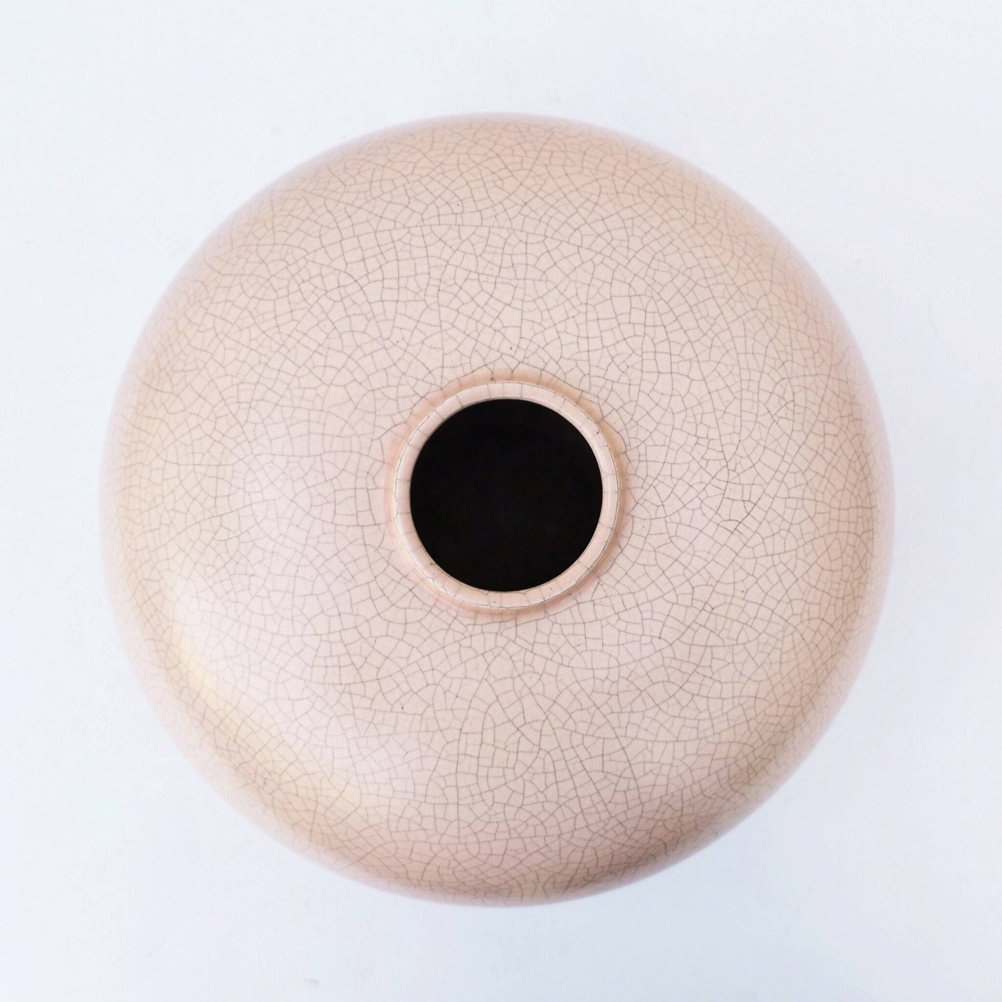 Large cracked ceramic ball vase Saint-Clément