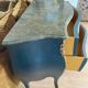 Commode patinée galbée de style Louis XV