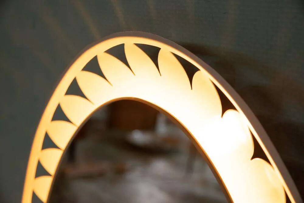 Organic mirror Space Age 1970s Hillebrand