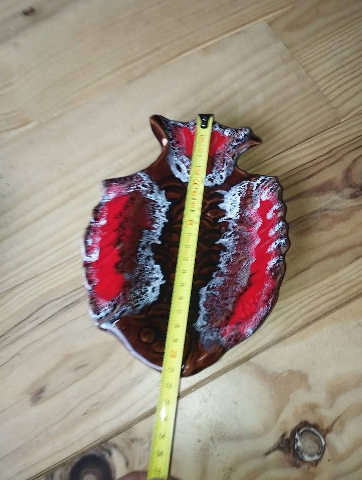 Vintage ceramic fish plate from Vallauris with frothy glaze.