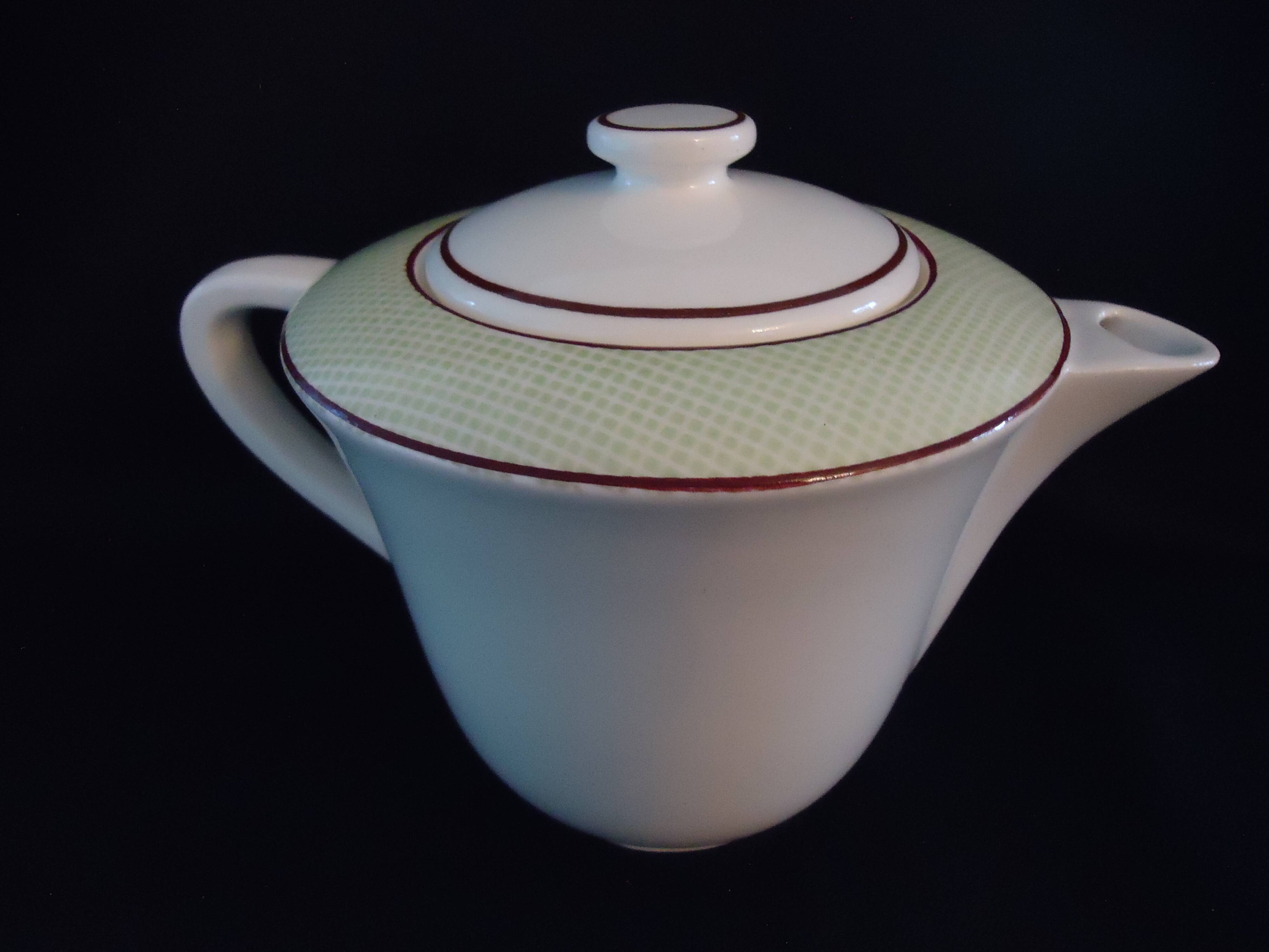 Théière porcelaine de salins modèle isoard