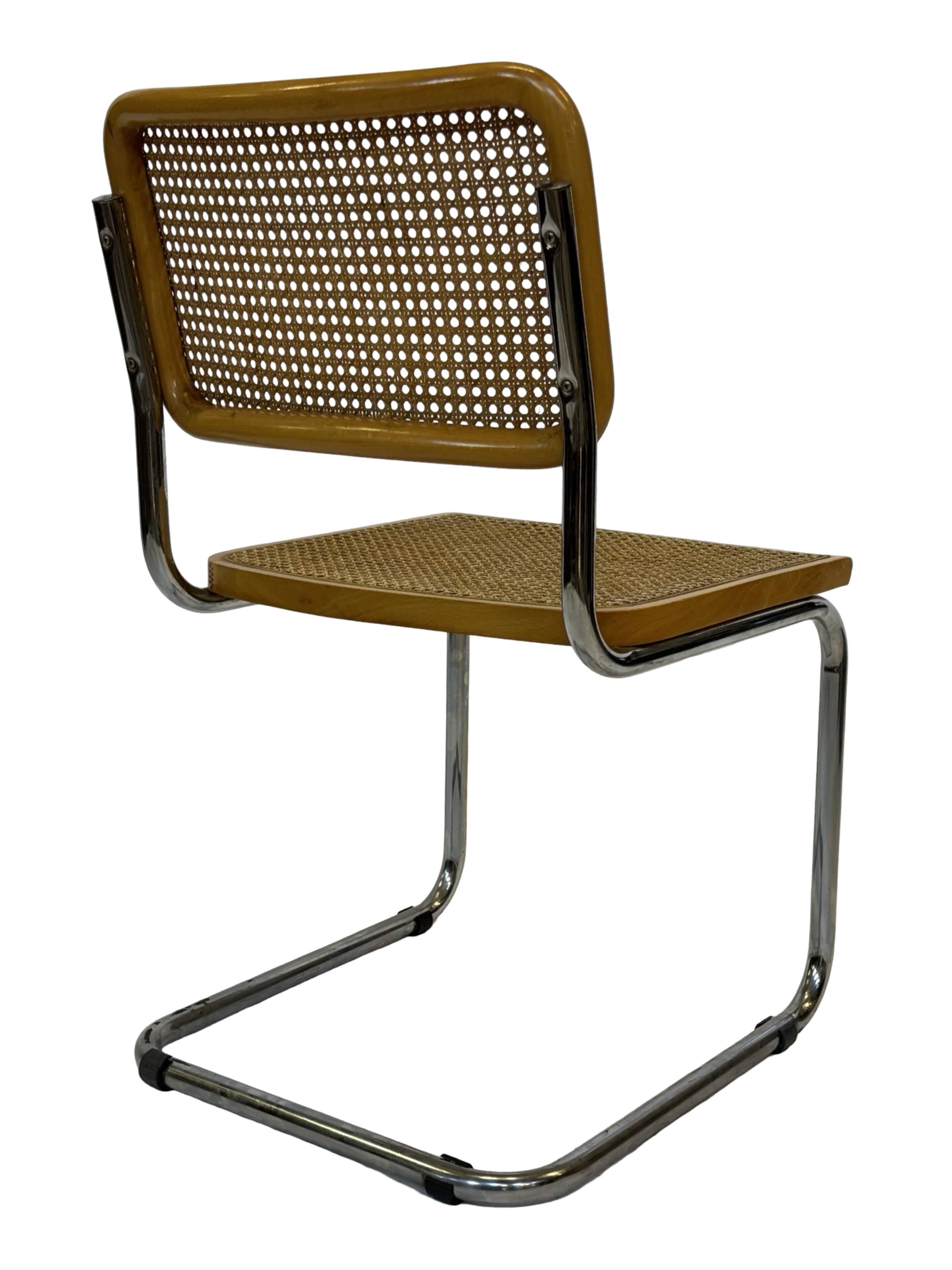 Ensemble de 4 chaises Cesca B32 conçues par Marcel Breuer design fabriqué en Italie