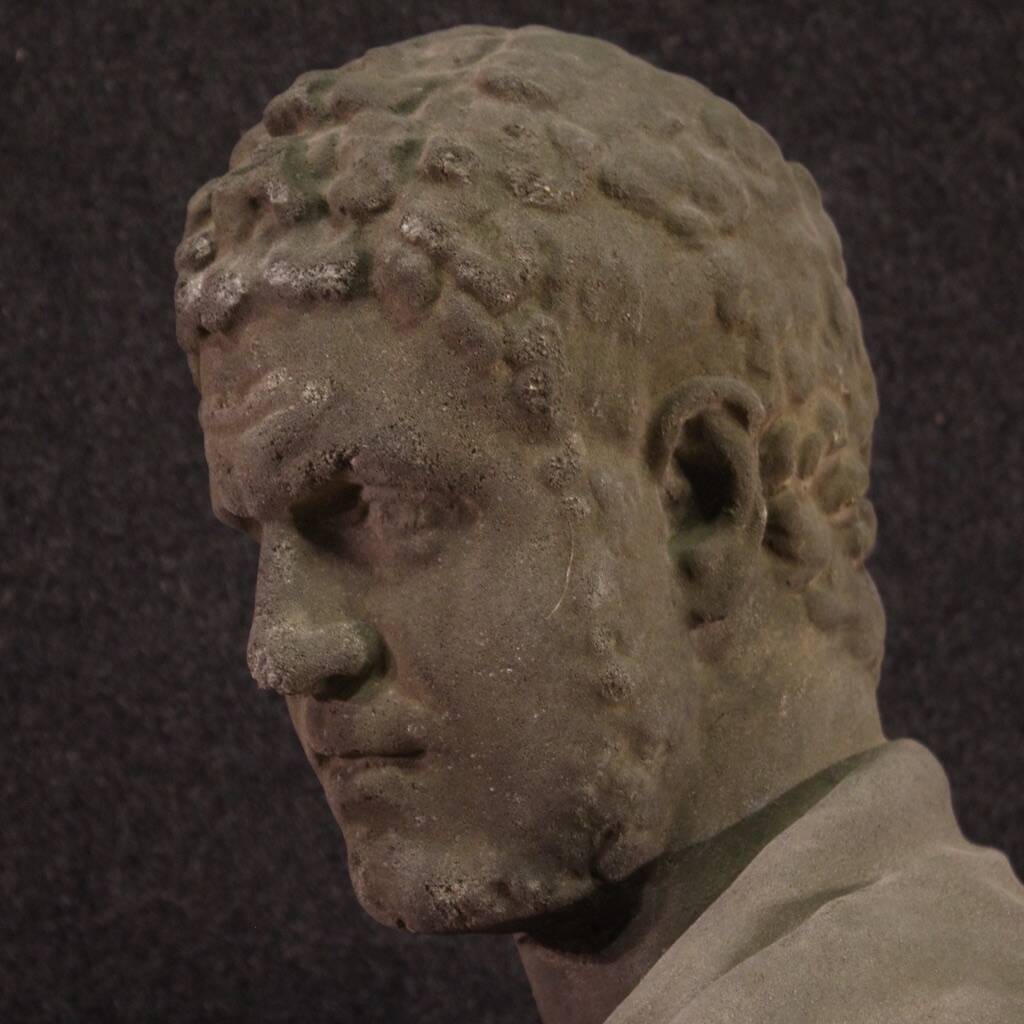 Buste en ciment de l'empereur Caracalla