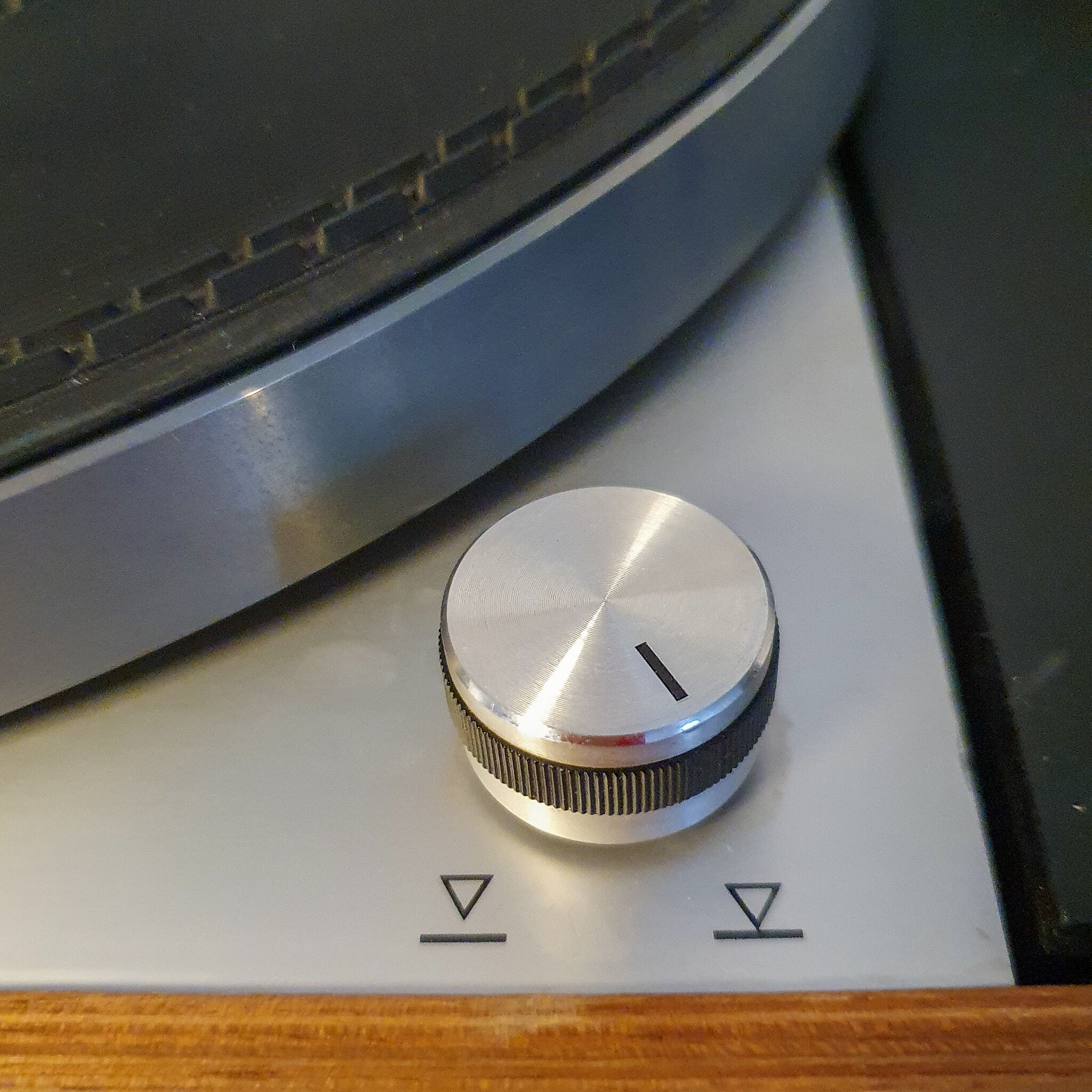 Platine vinyle Thorens TD150 mk II - années 70