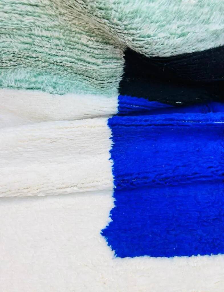 Handmade wool Berber rug 2.5 x 1.5 m