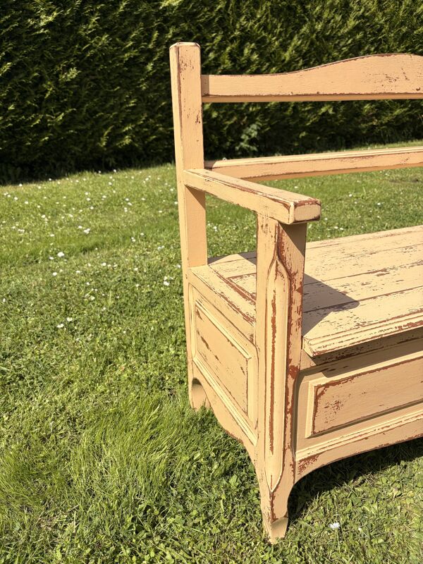Banc coffre en bois ancien