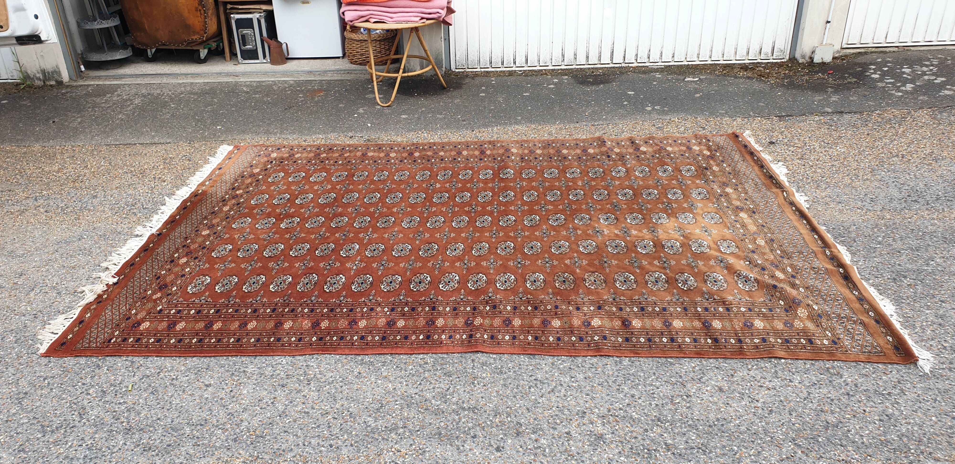 Oriental carpet silk wool